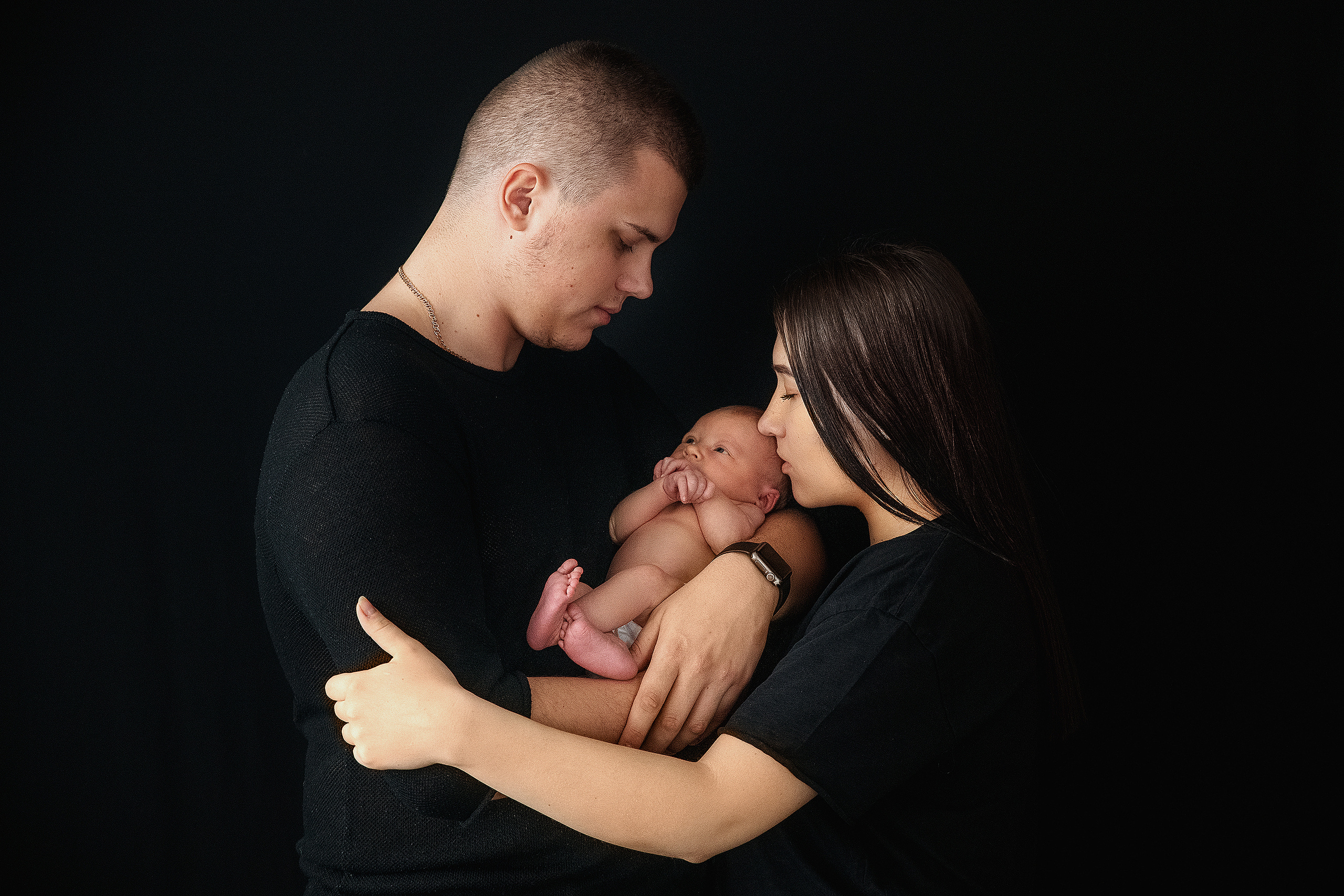 Семейное фото с новорожденным