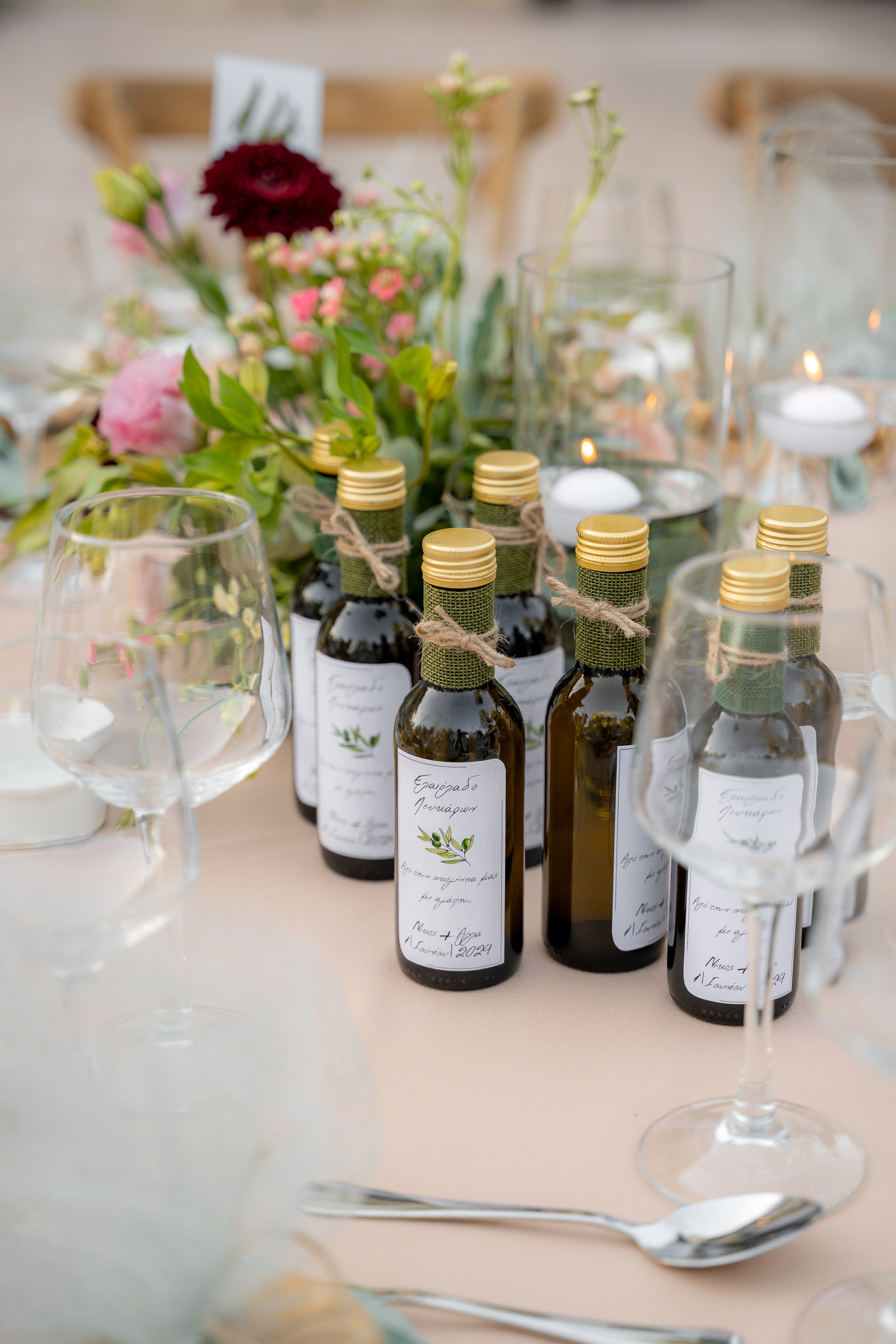 Nikos & Alla, Cyprus