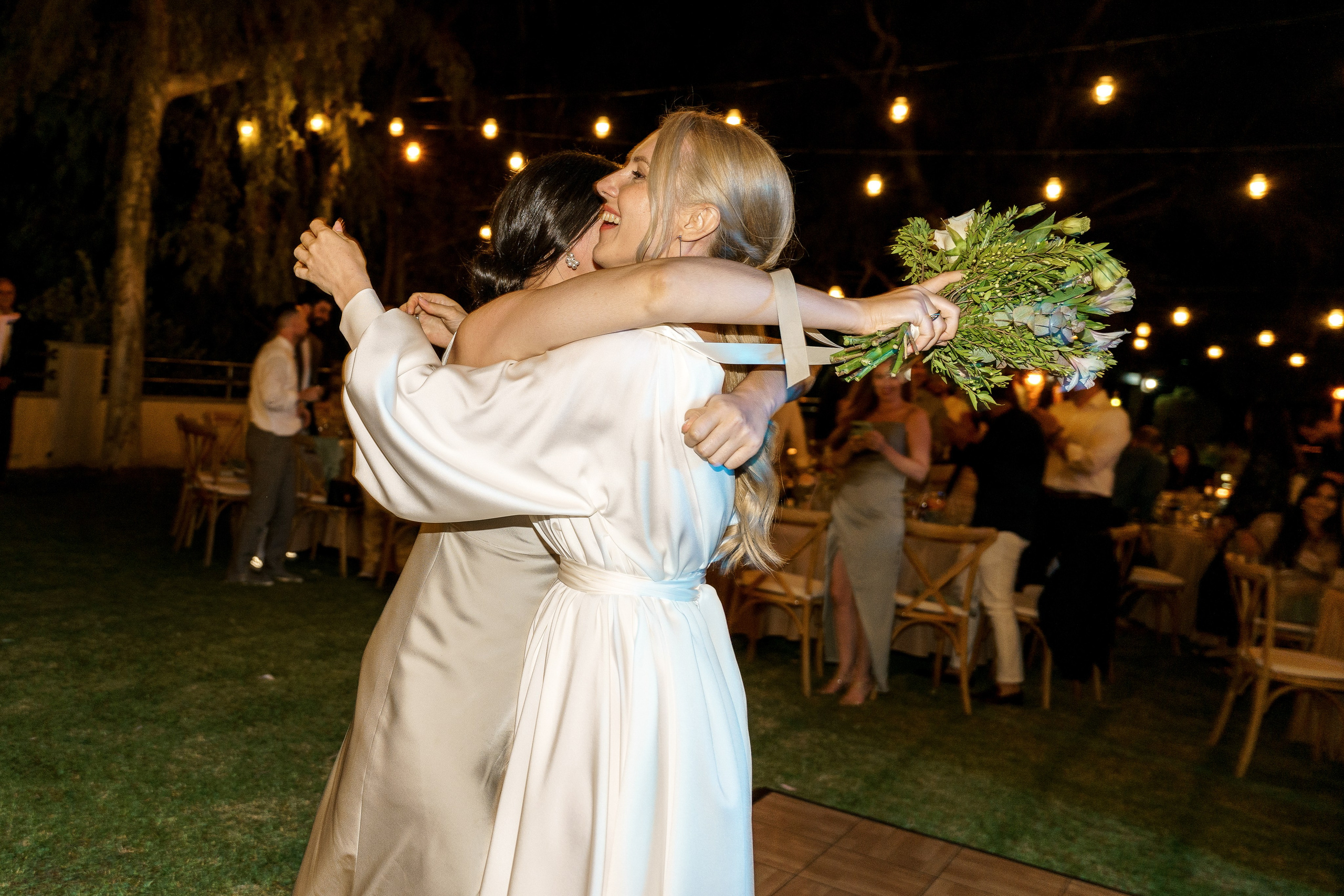 Nikos & Alla, Cyprus