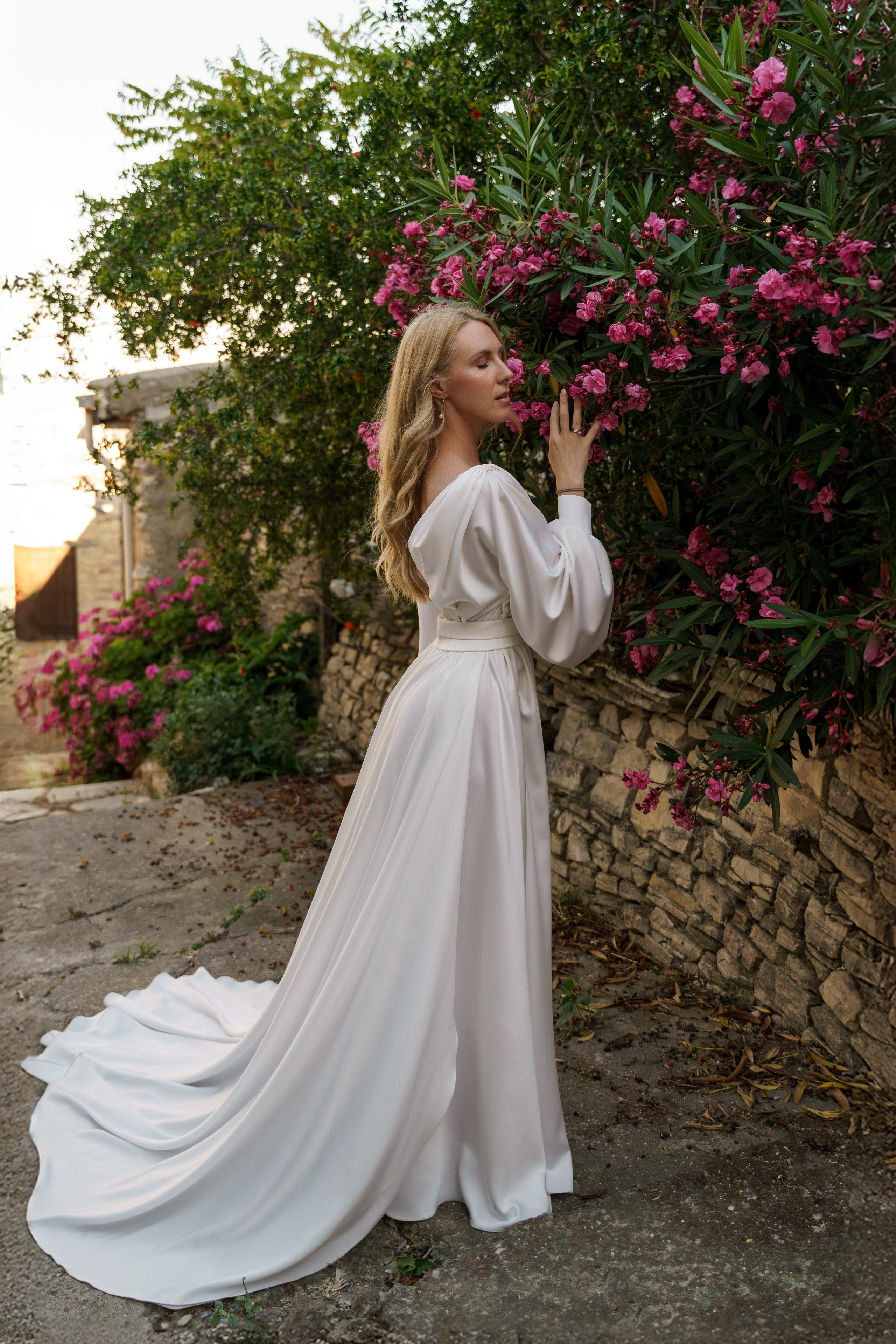 Nikos & Alla, Cyprus