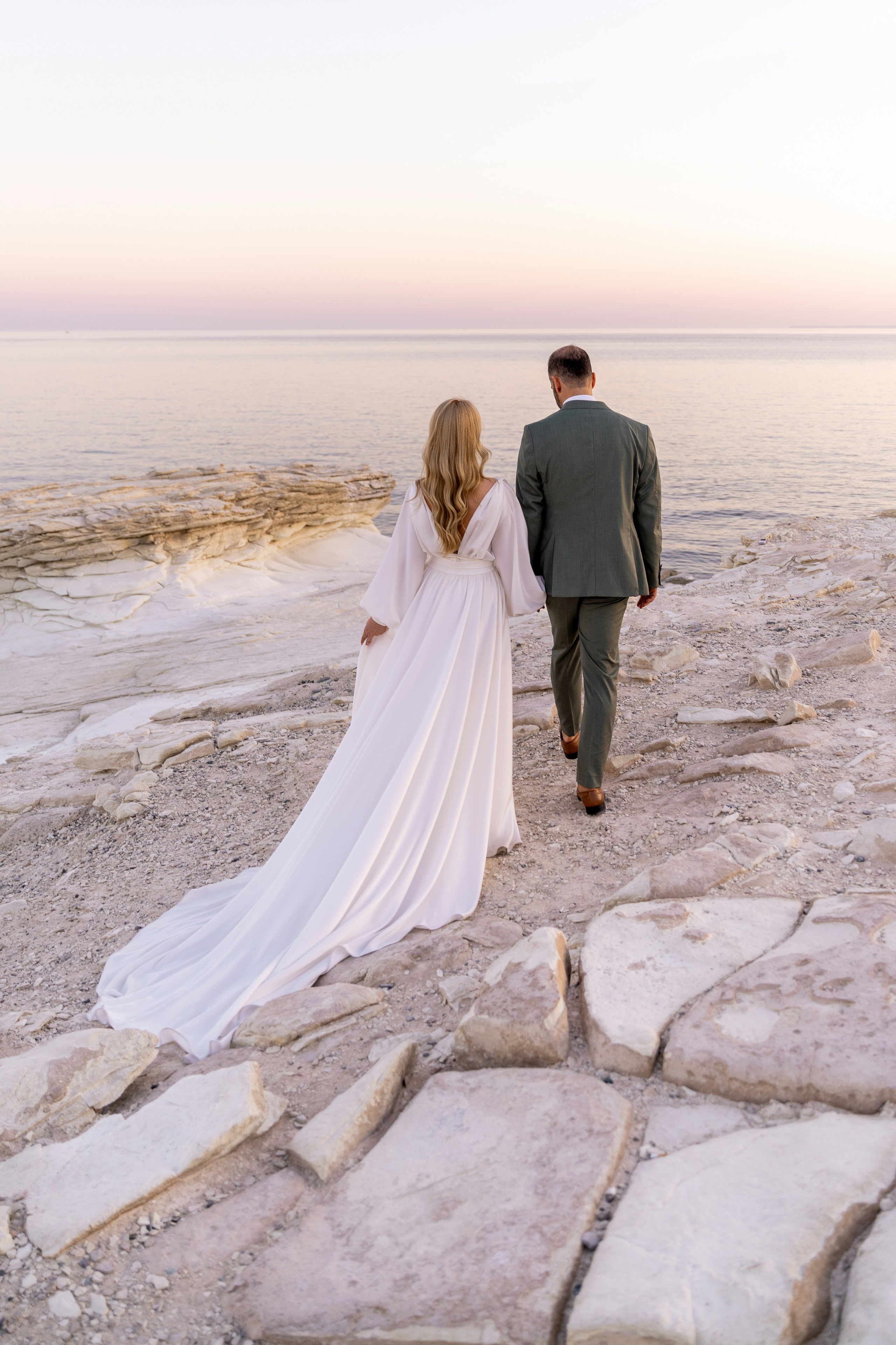 Nikos & Alla, Cyprus