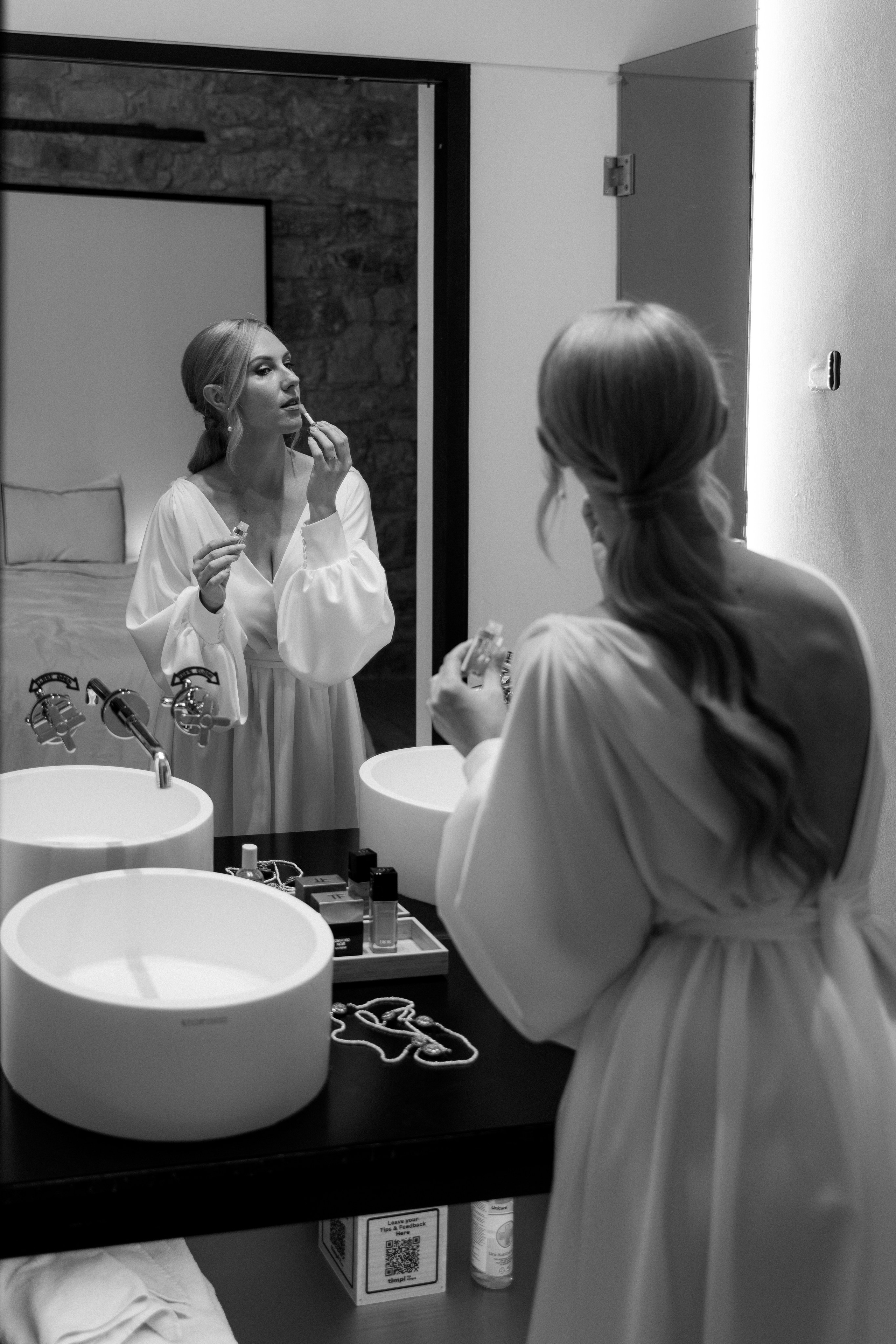 Nikos & Alla, Cyprus