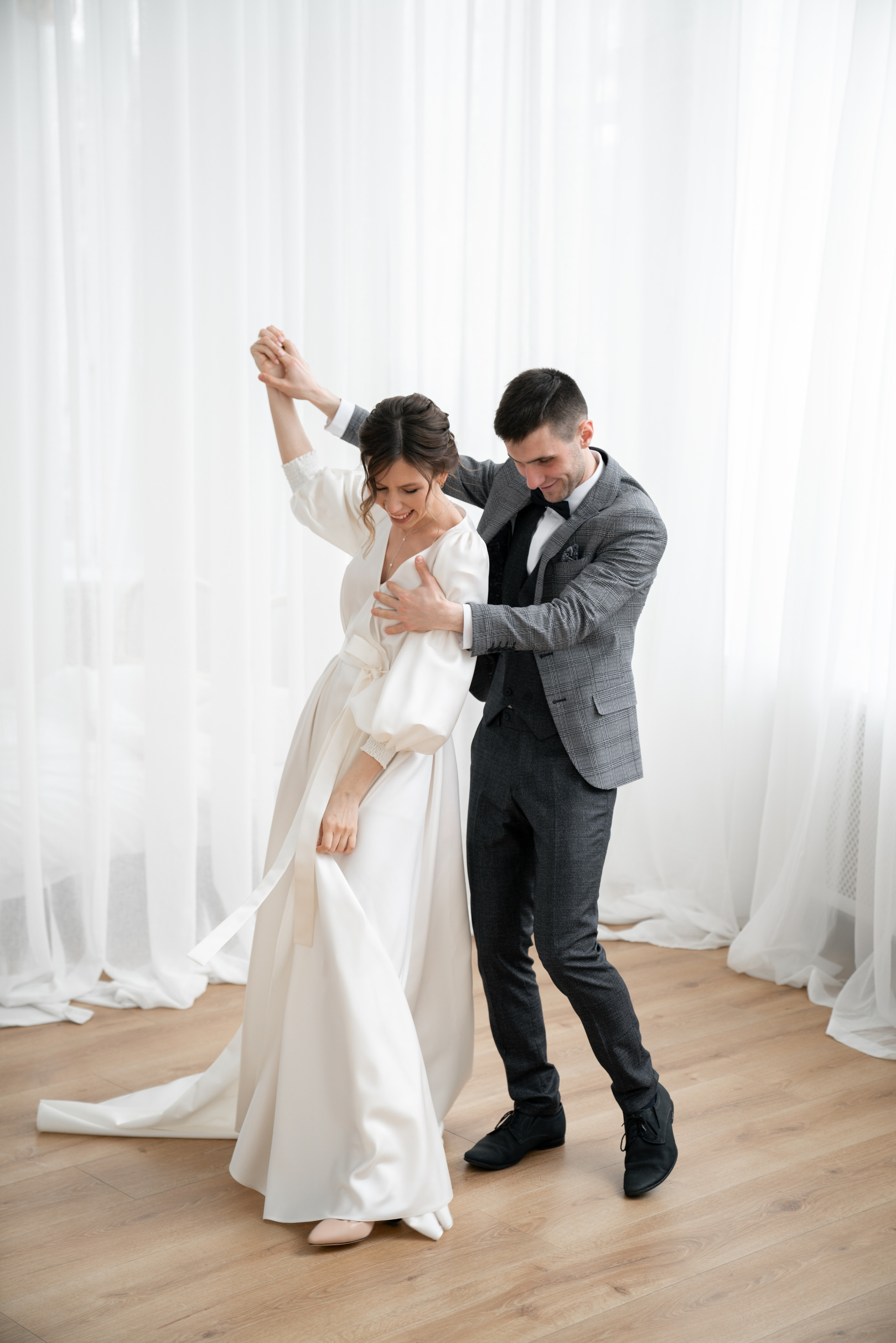 А | S. Весільний фотограф в Україні та Європі