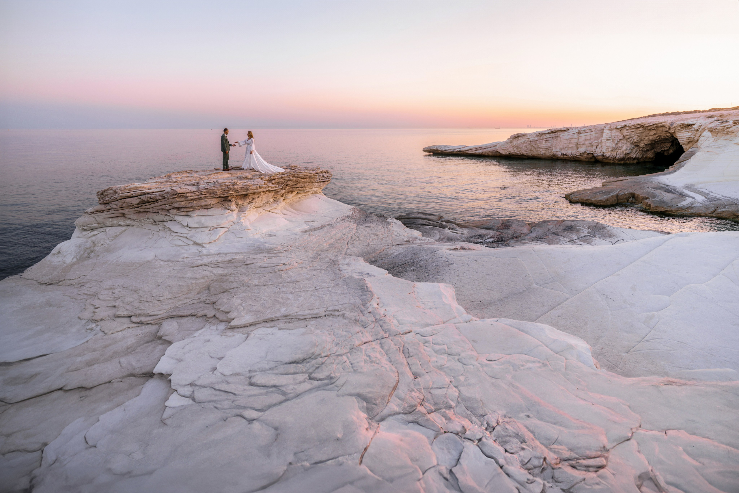 Nikos & Alla, Cyprus