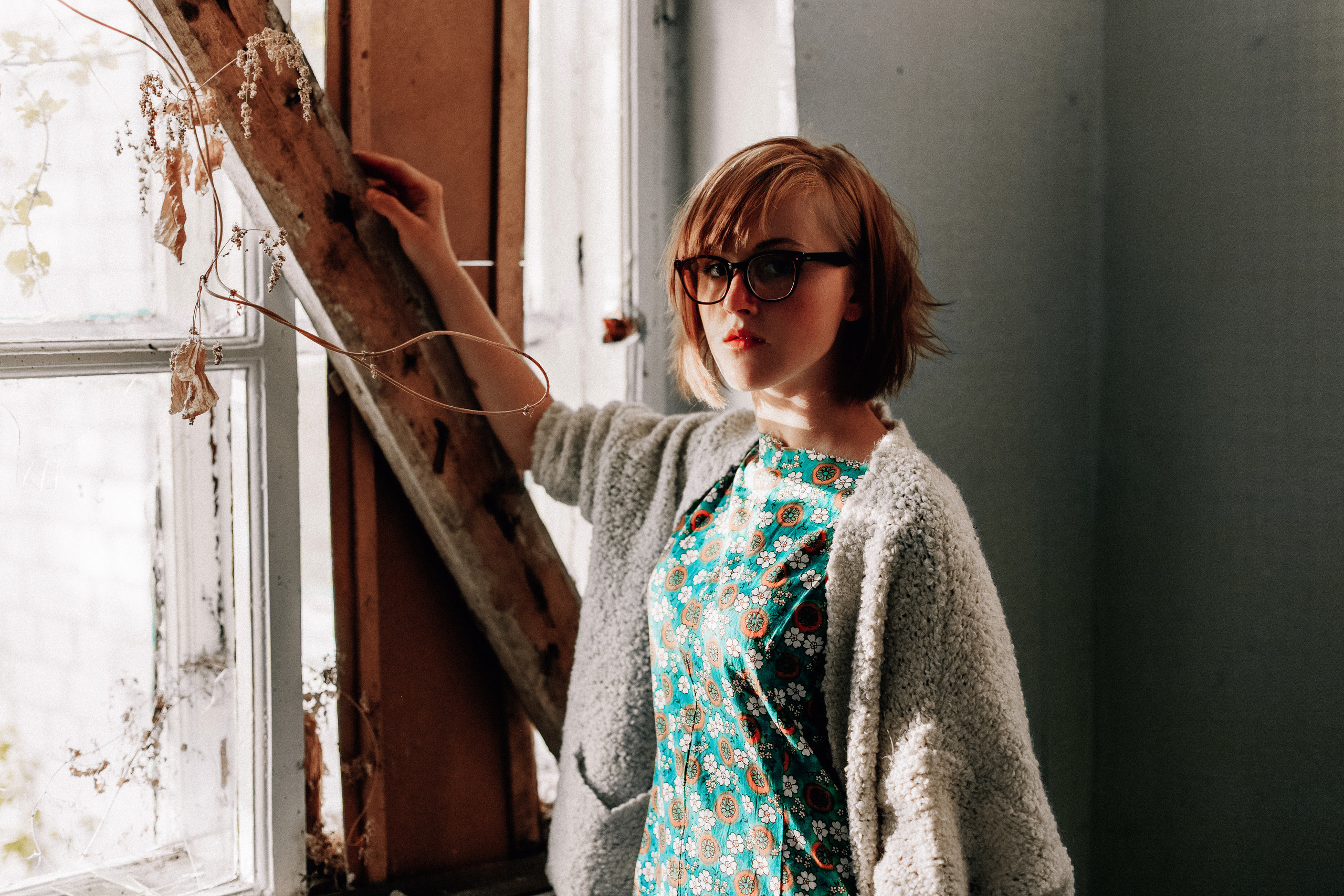 In a garden. Diana Di — private photo editor for photographers