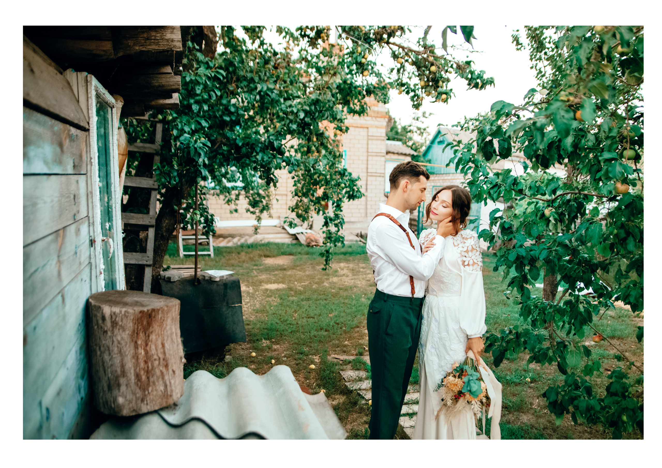 Фотосессия красивой пары в загородном доме. Diana Di — private photo editor for photographers