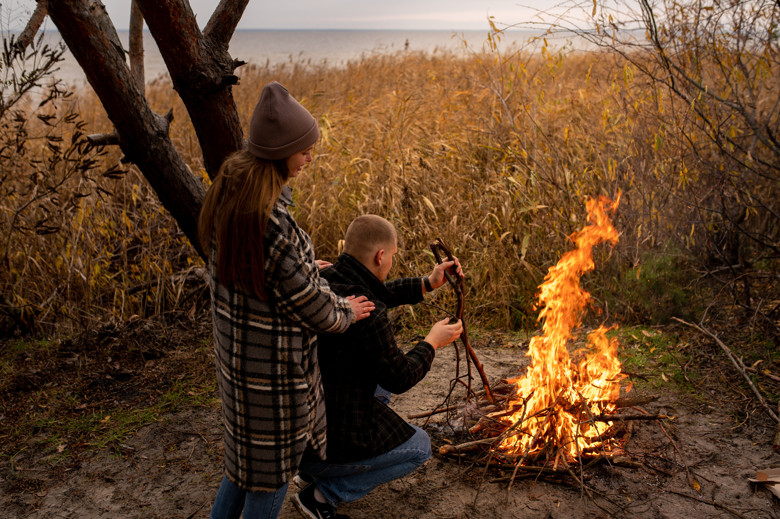 Осеннее лавстори Lovestory на берегу моря. Весільний і портретний фотограф в Києві Євген Ковачов