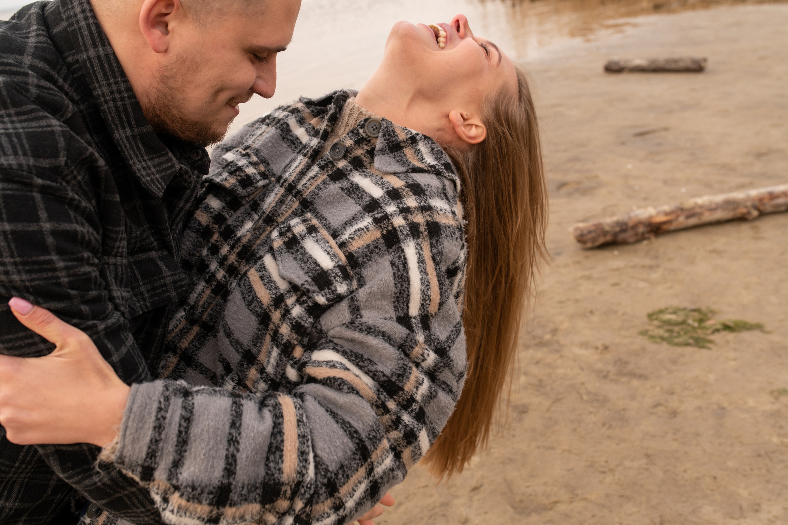 Осеннее лавстори Lovestory на берегу моря. Весільний і портретний фотограф в Києві Євген Ковачов