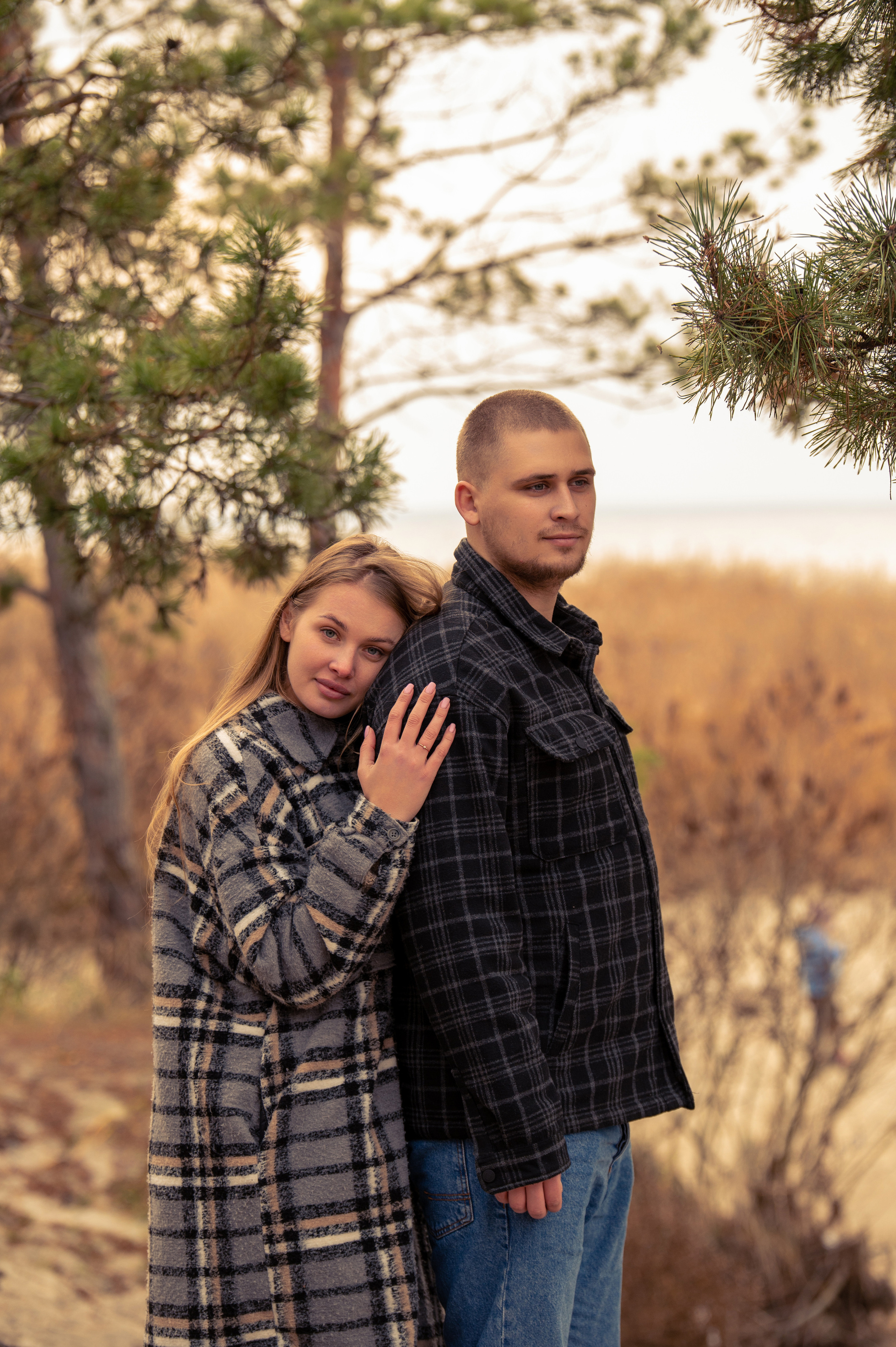 Осеннее лавстори Lovestory на берегу моря. Весільний і портретний фотограф в Києві Євген Ковачов