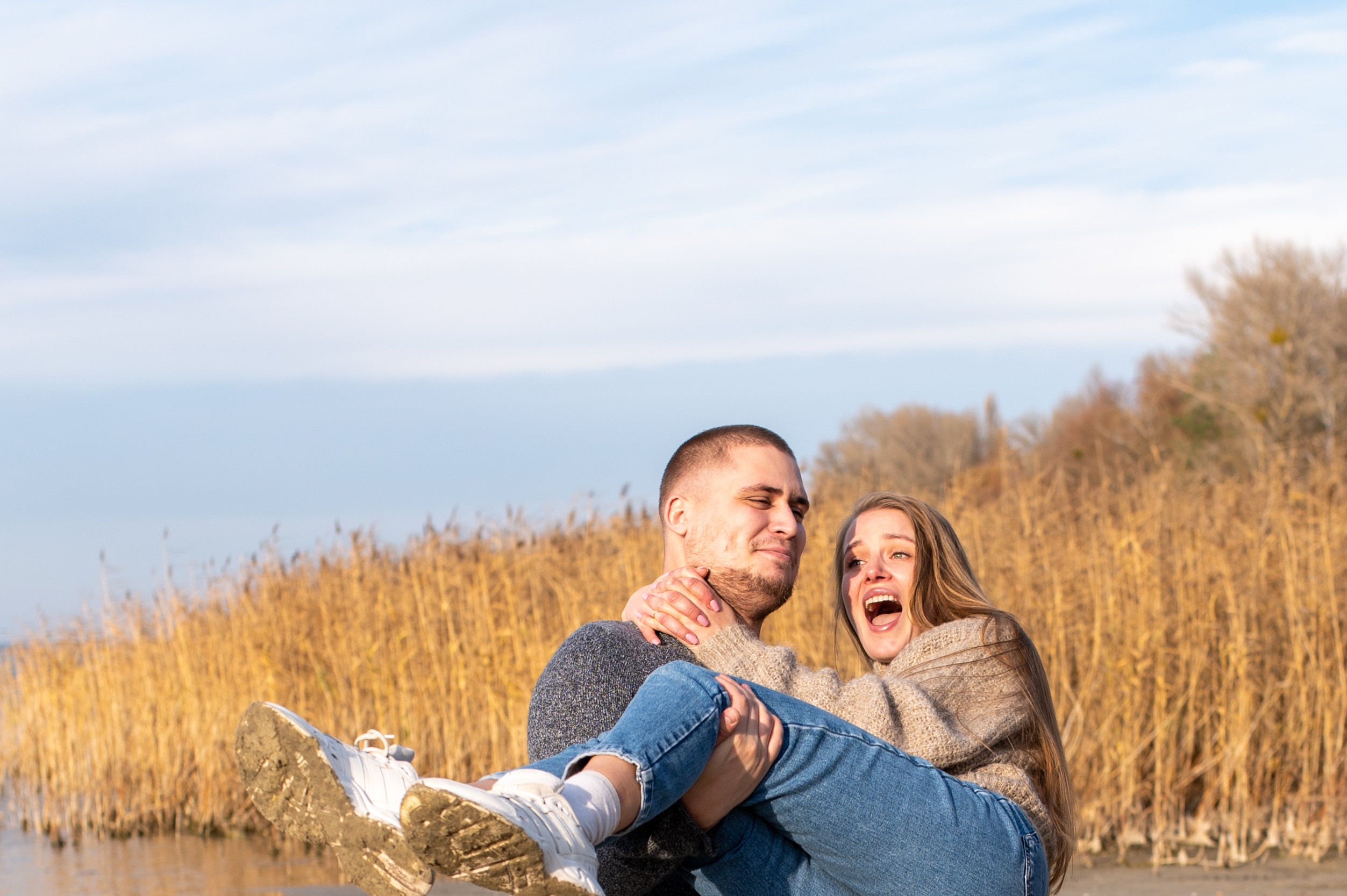 Осеннее лавстори Lovestory на берегу моря. Весільний і портретний фотограф в Києві Євген Ковачов