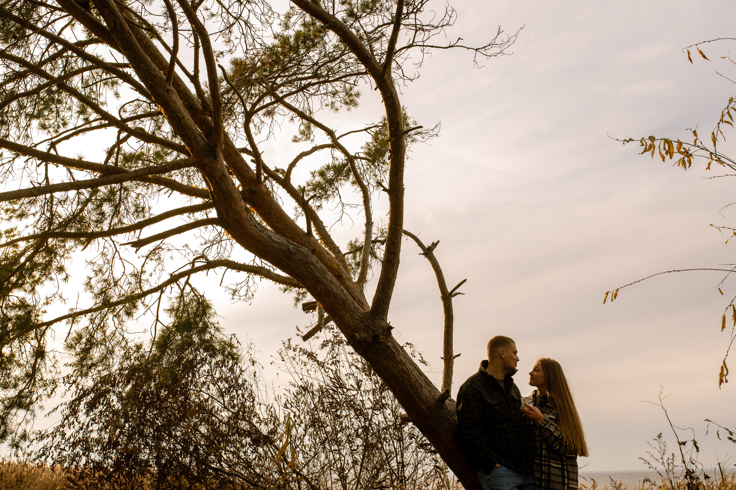 Осеннее лавстори Lovestory на берегу моря. Весільний і портретний фотограф в Києві Євген Ковачов