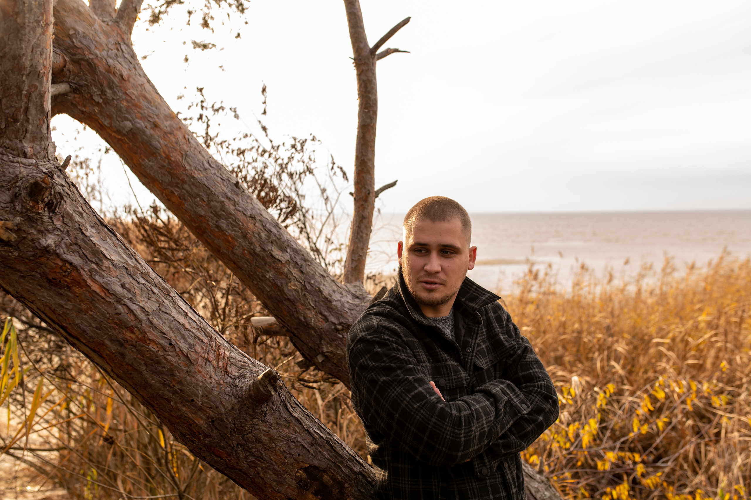 Осеннее лавстори Lovestory на берегу моря. Весільний і портретний фотограф в Києві Євген Ковачов