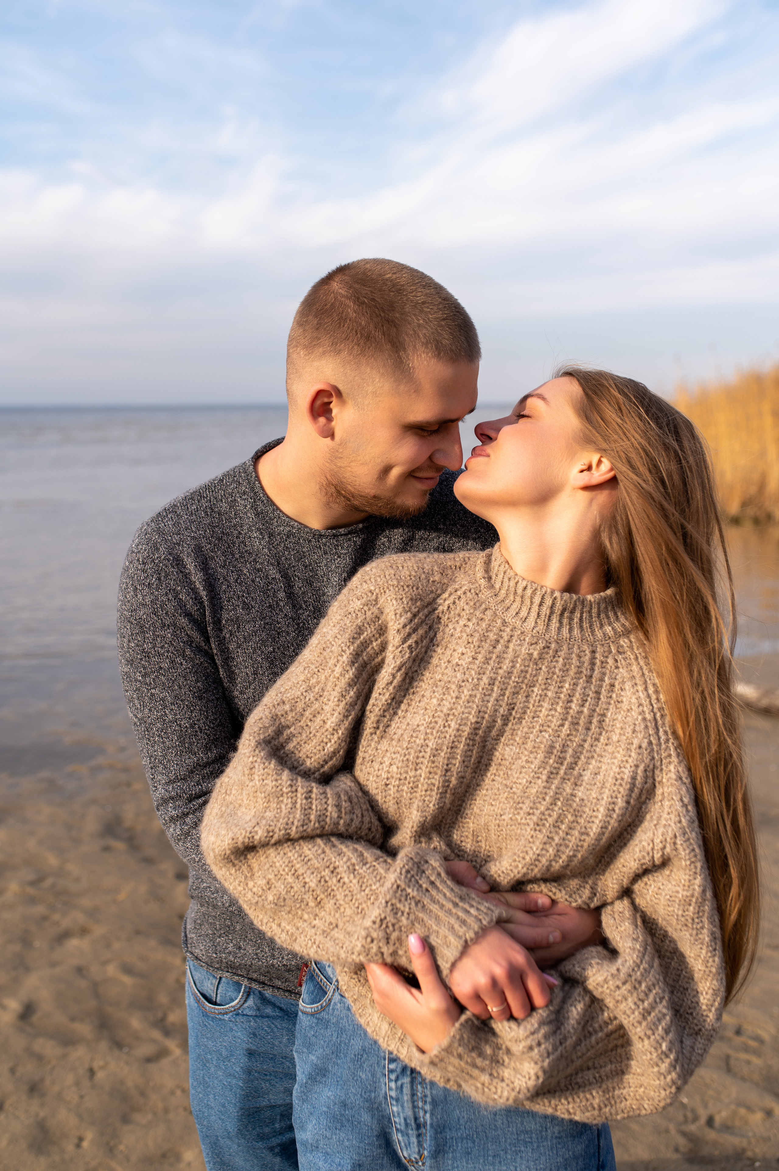 Осеннее лавстори Lovestory на берегу моря. Весільний і портретний фотограф в Києві Євген Ковачов