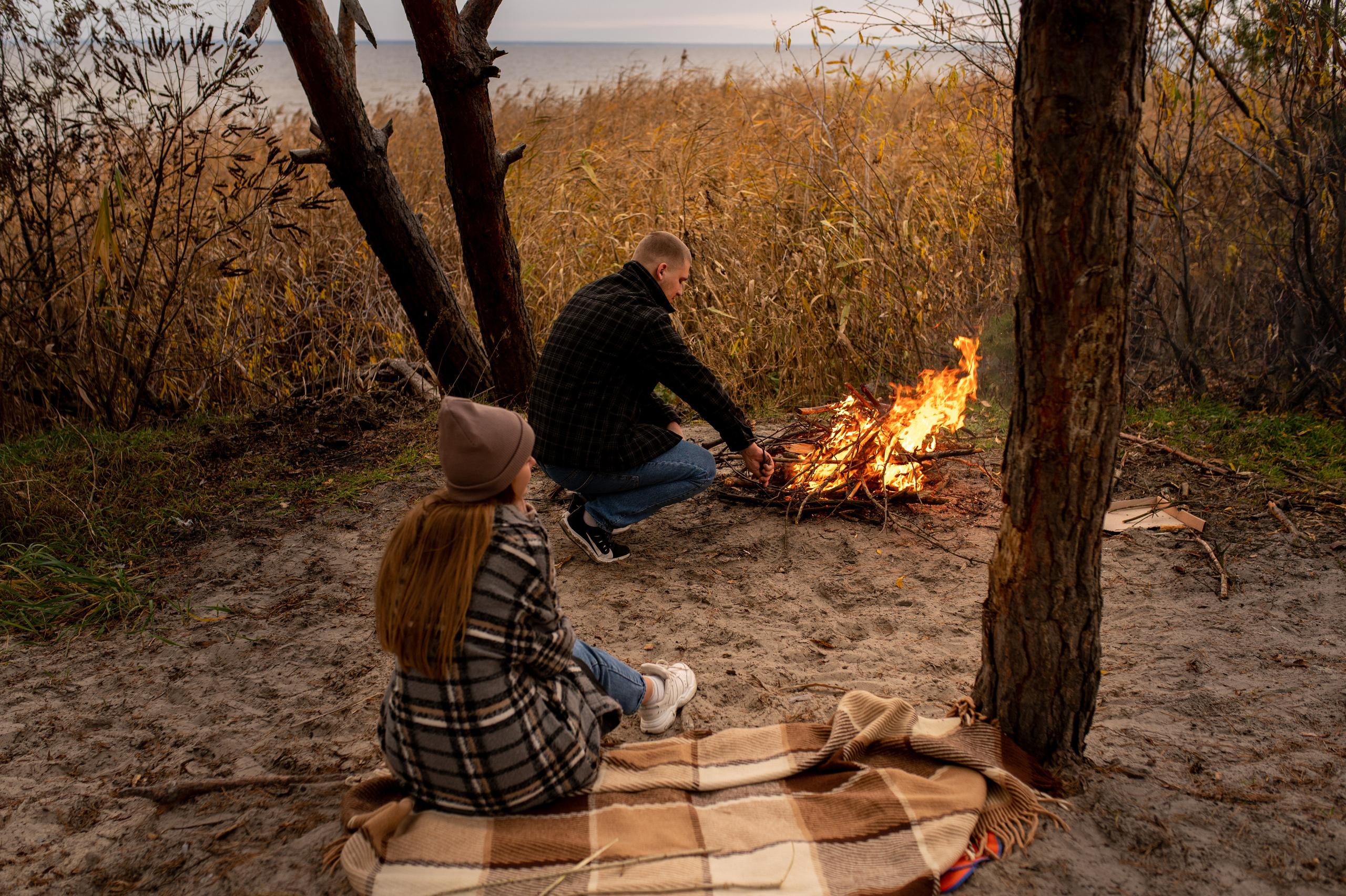 Осеннее лавстори Lovestory на берегу моря. Весільний і портретний фотограф в Києві Євген Ковачов