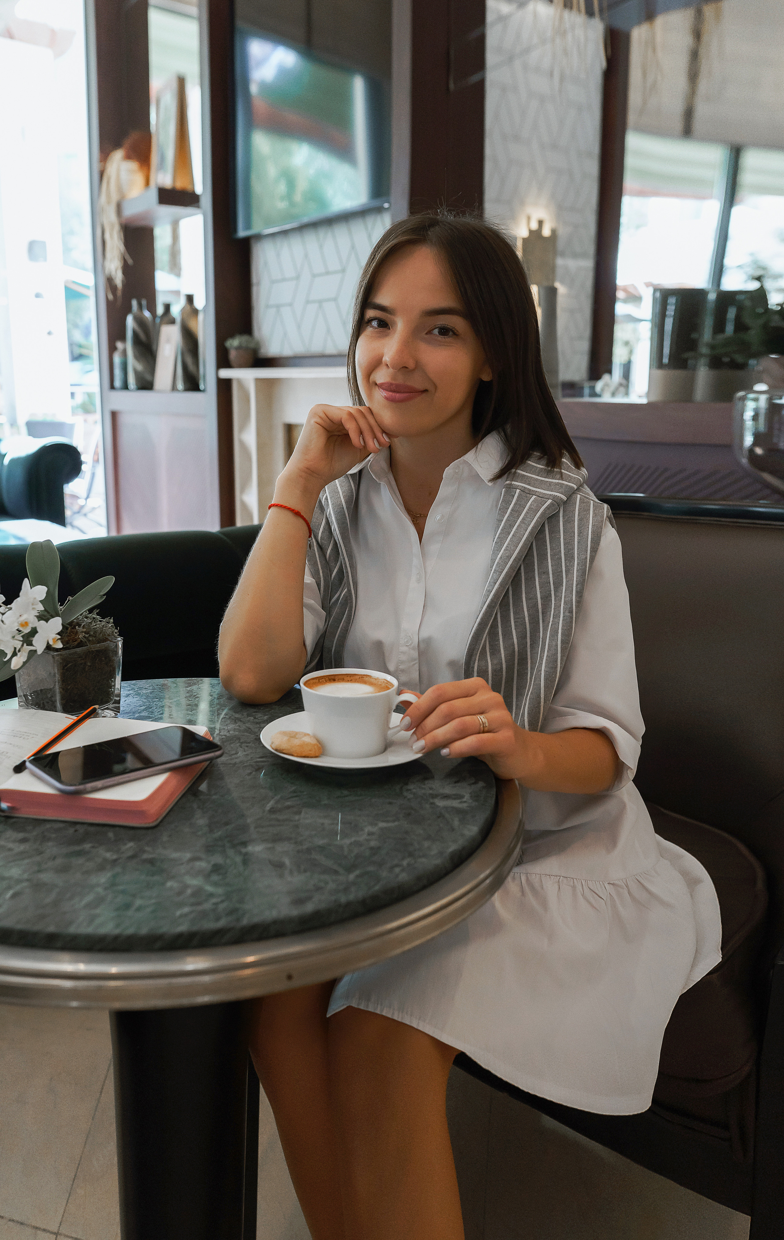 Контент для бизнес агента. Стильный женский фотограф /фототерапевт в Киеве Юрченко Оксана