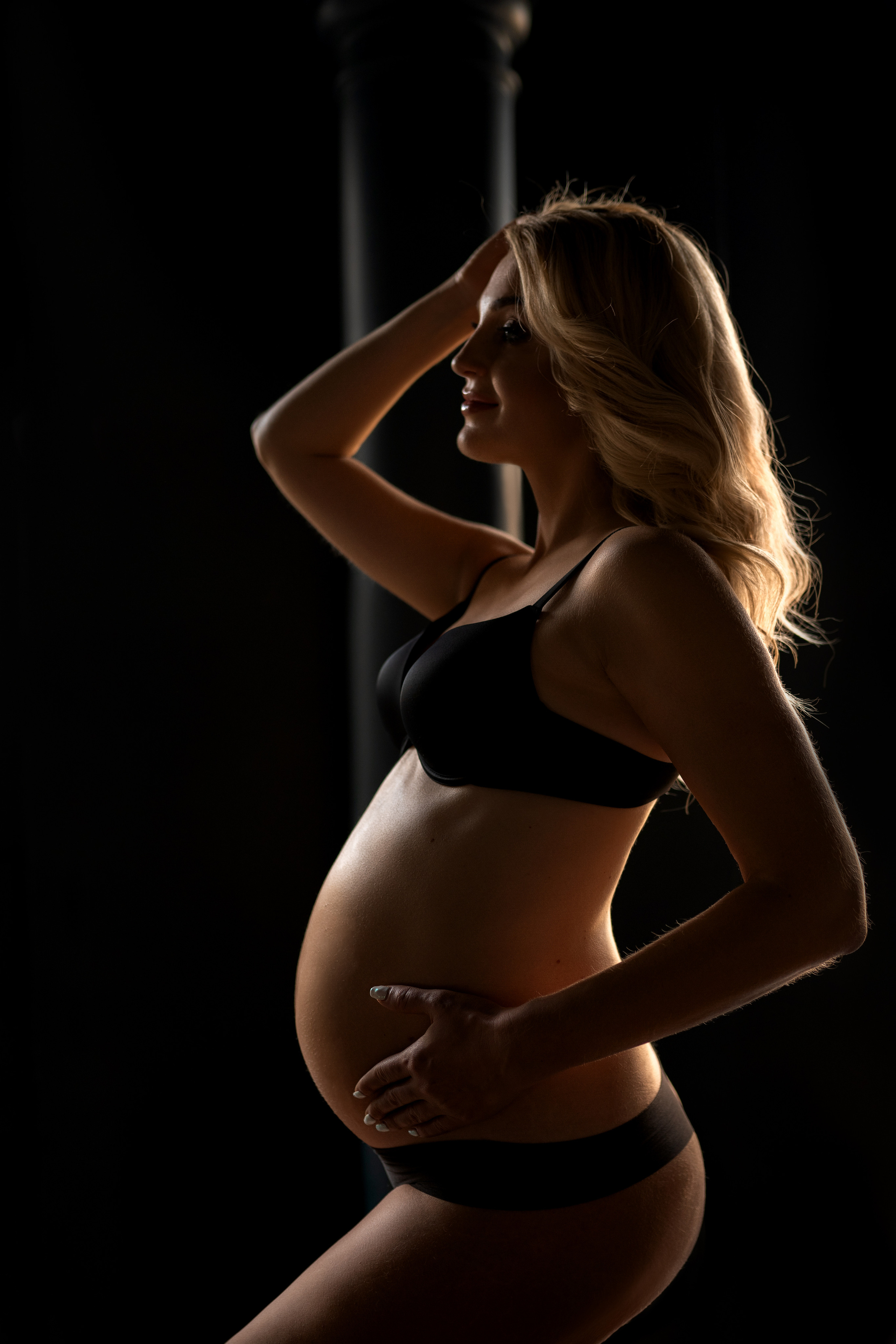 Elegante sobre el embarazo de Elena. Стильный женский фотограф /фототерапевт в Киеве Юрченко Оксана