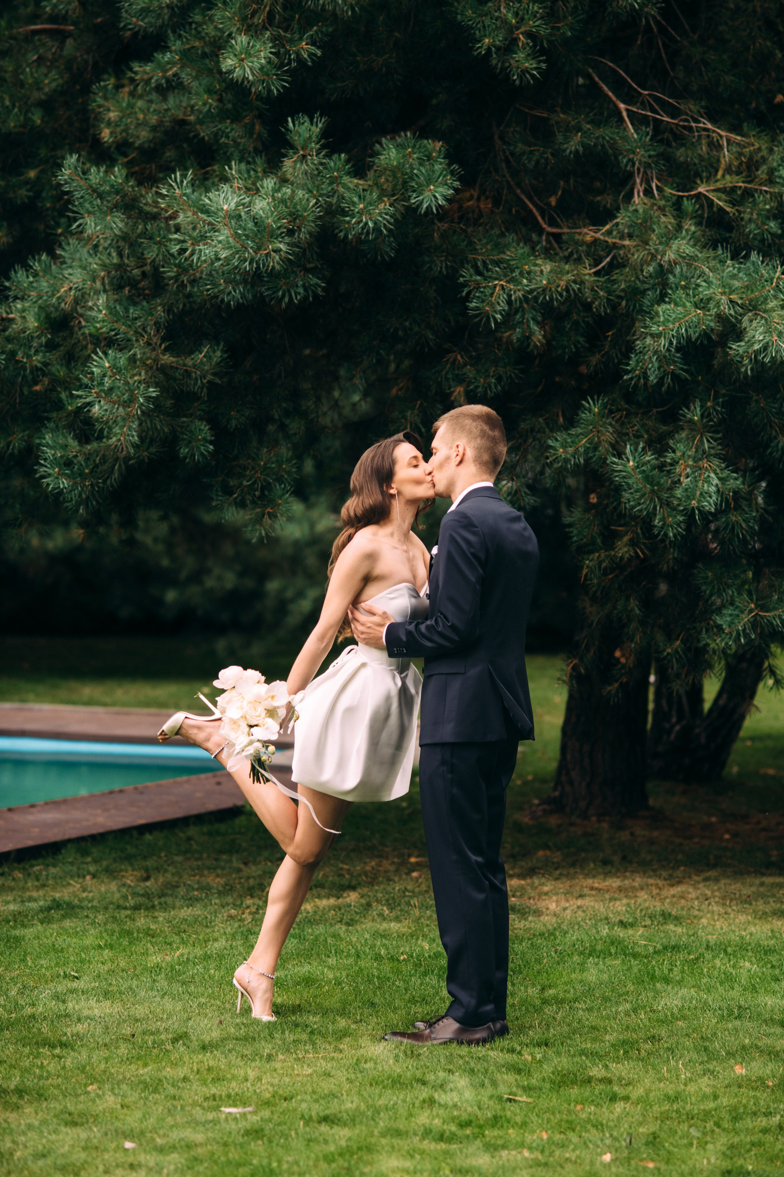 K&M. Rain, love and a lot of happiness. Wedding family photographer Alicante Benidorm Valencia Costa Blanca