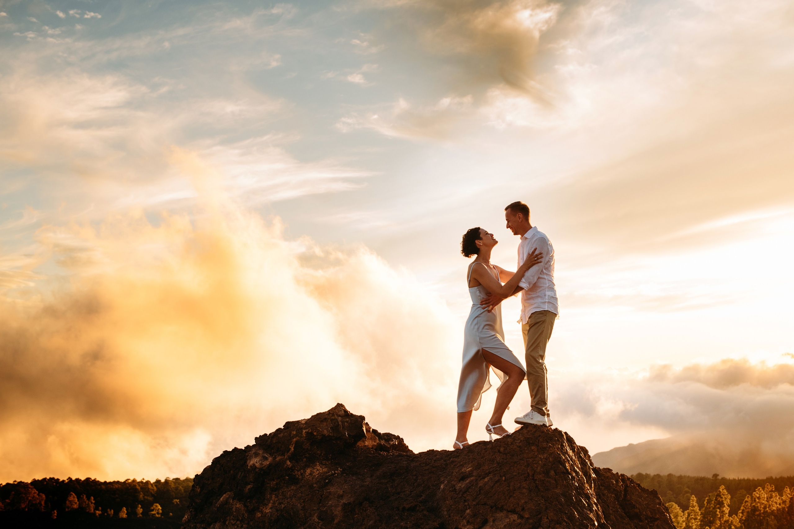 M+Y. Above the clouds. Wedding family photographer Alicante Benidorm Valencia Costa Blanca