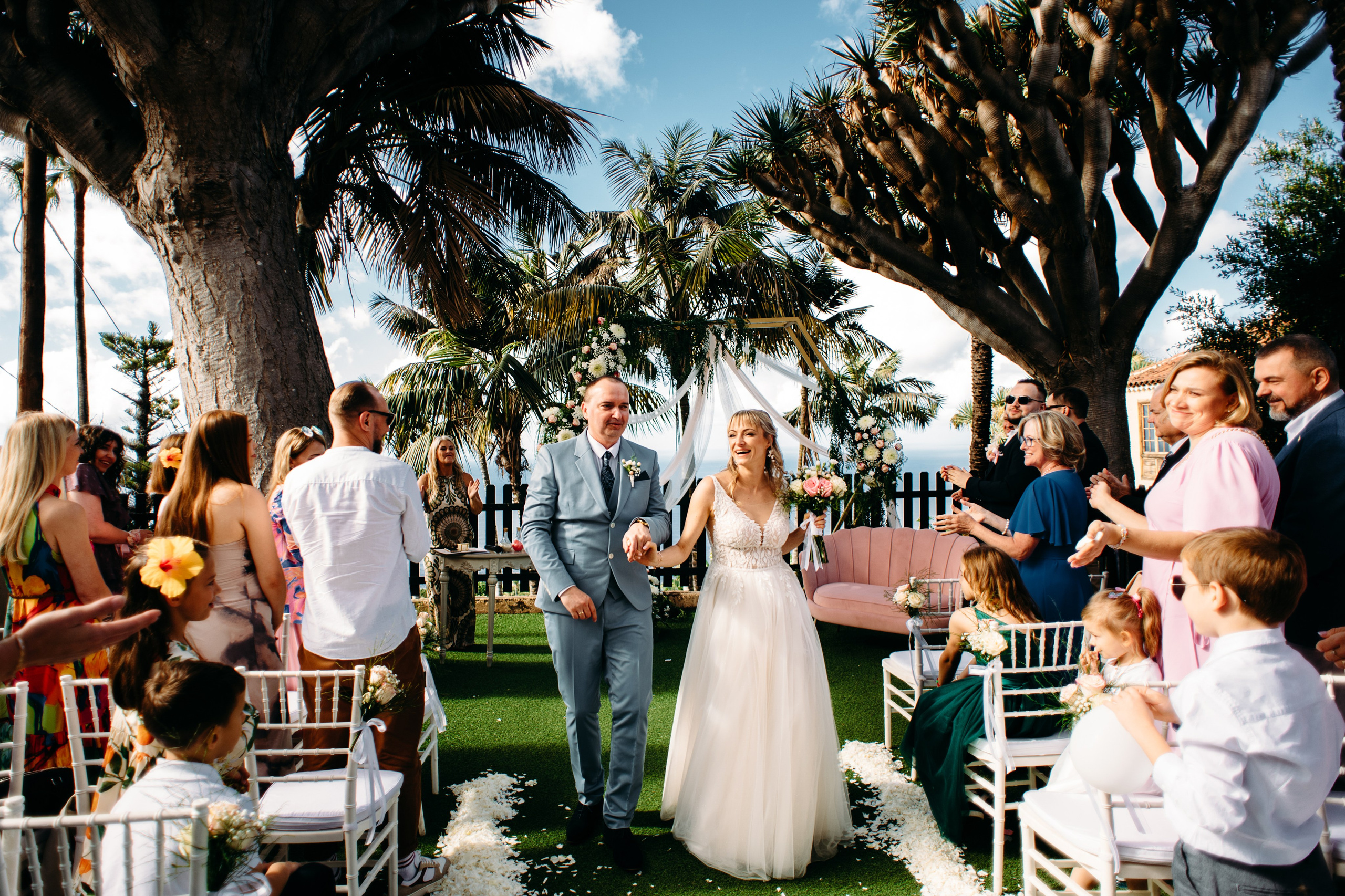 M&M. Tenerife wedding. Wedding family photographer Alicante Benidorm Valencia Costa Blanca