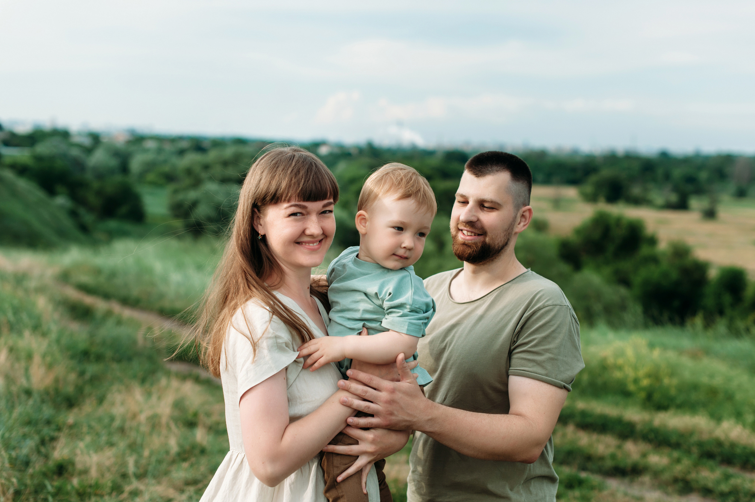 V+T+T. Summer picnic. Wedding family photographer Alicante Benidorm Valencia Costa Blanca