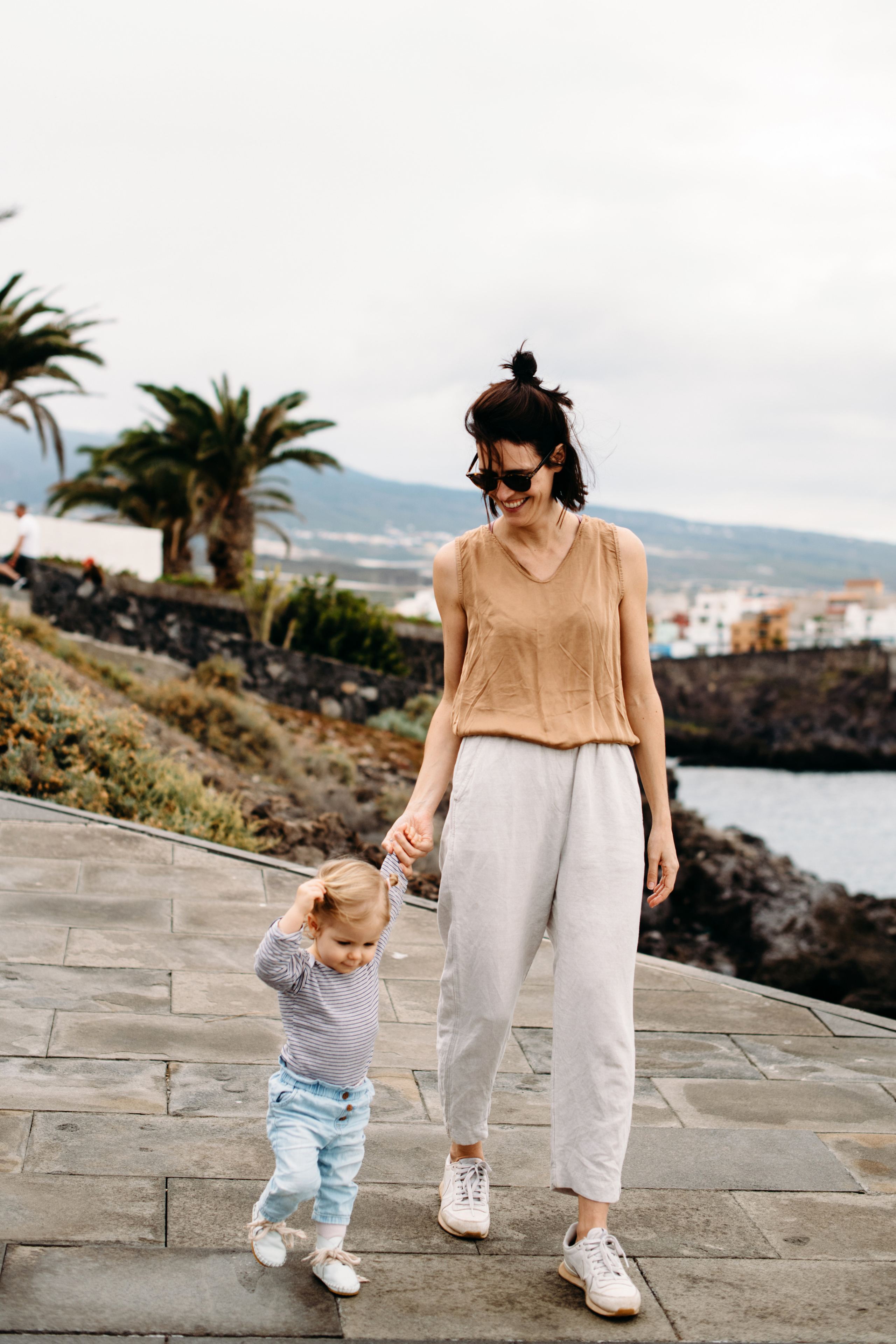 Happiness. Alcala + Playa la Arena. Fotografo de boda, familia Alicante Benidorm Valencia Costa Blanca