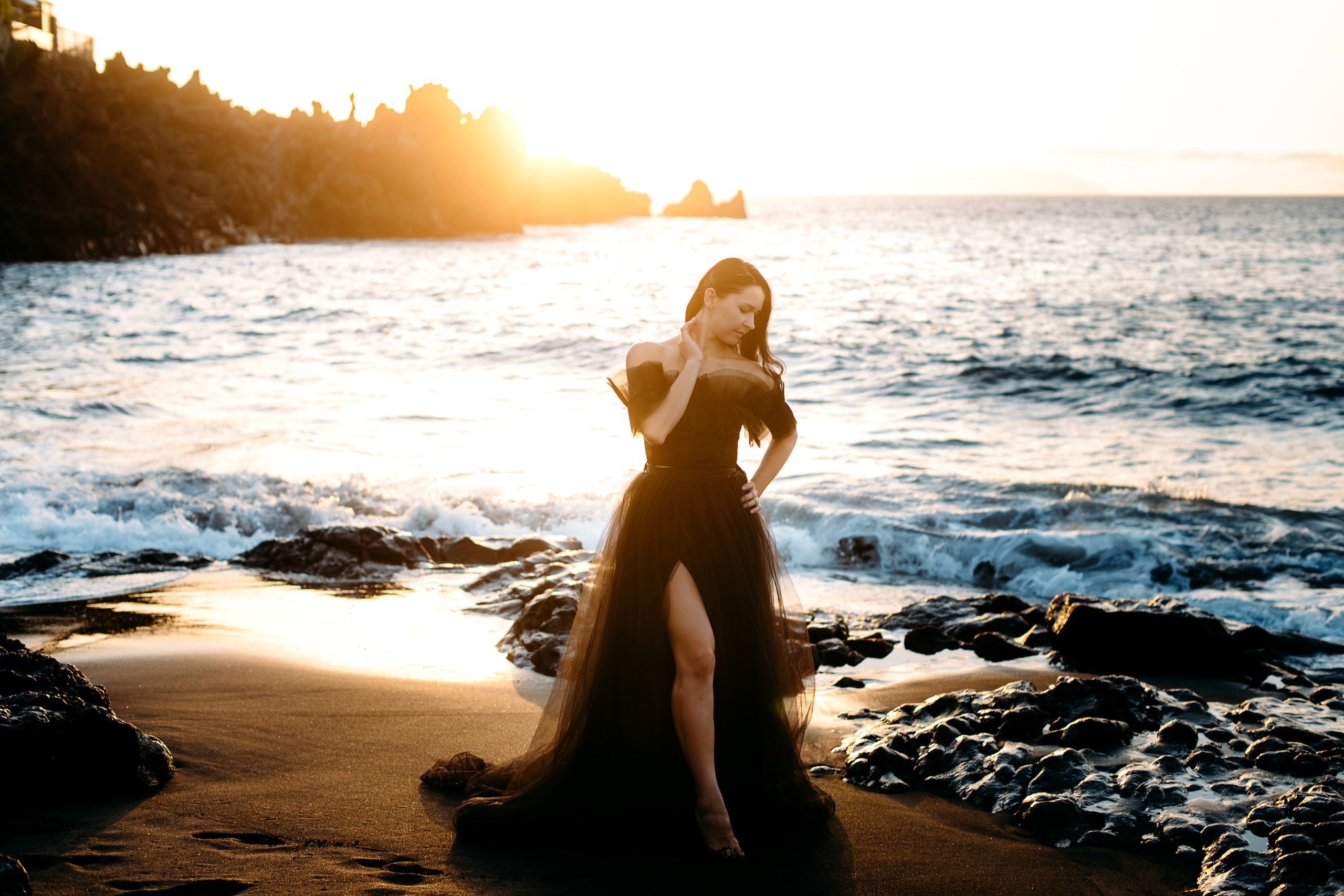 Anastasia. Black black mood. Wedding family photographer Alicante Benidorm Valencia Costa Blanca