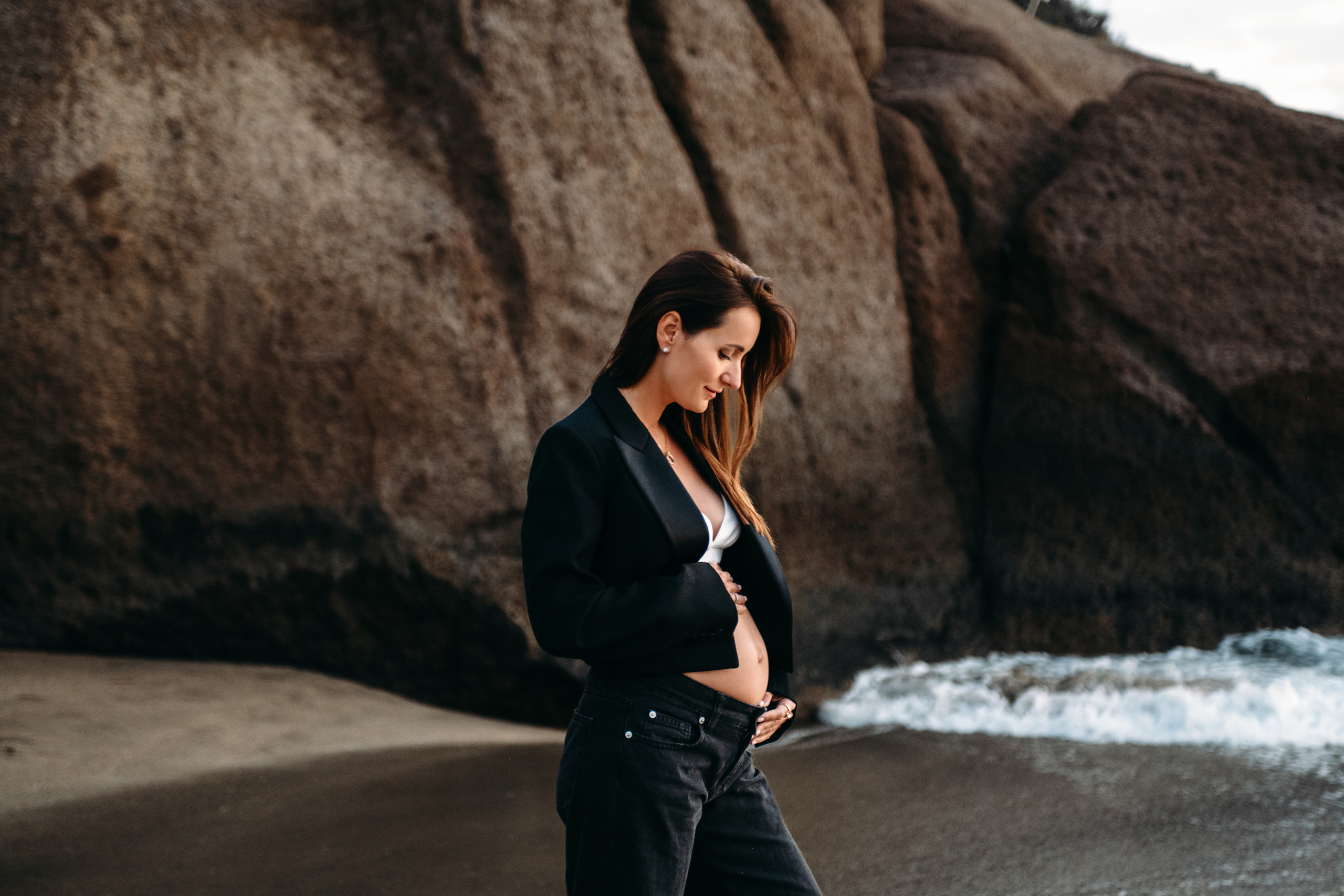 J. Black or white?. Wedding family photographer Alicante Benidorm Valencia Costa Blanca