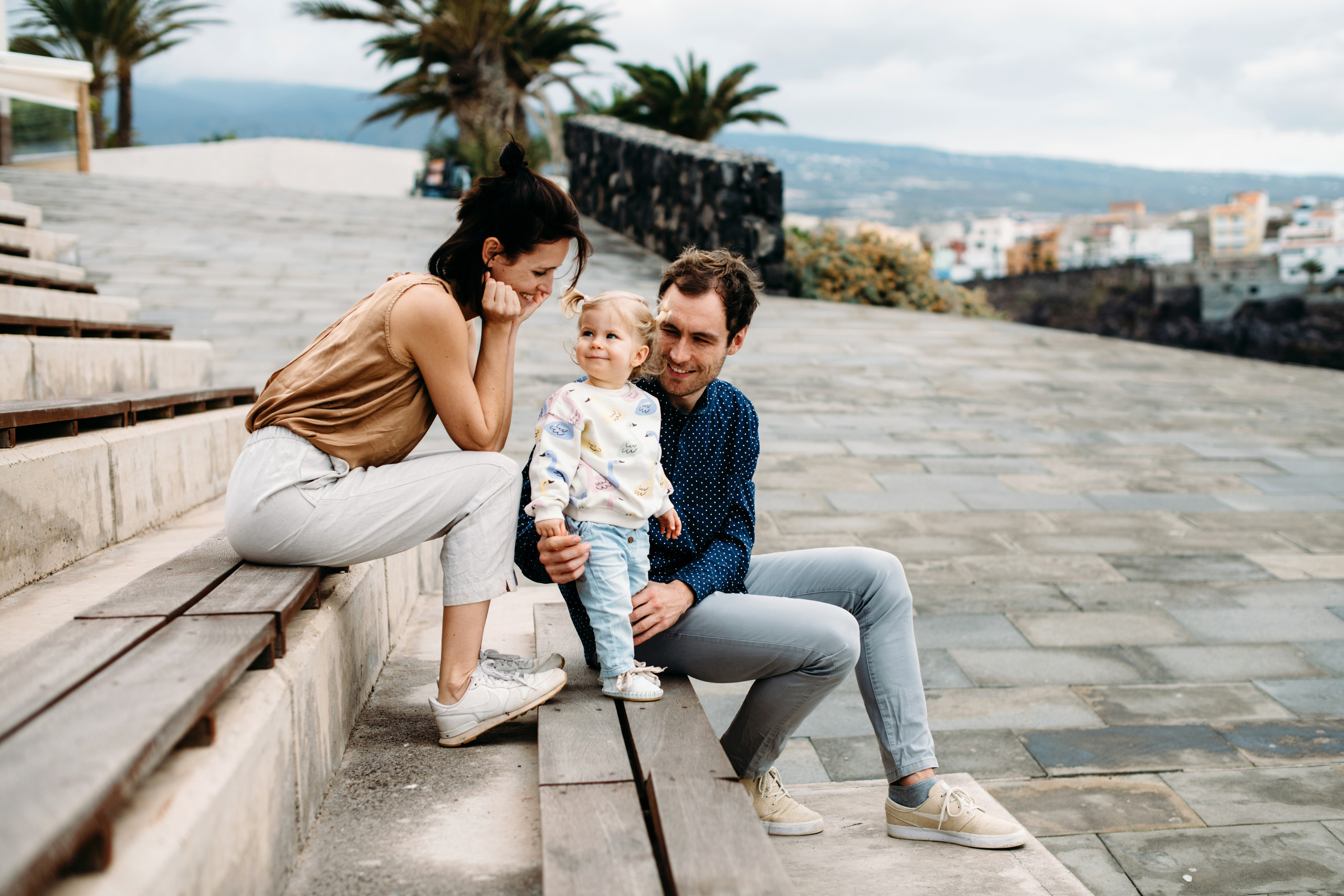 Happiness. Alcala + Playa la Arena. Fotografo de boda, familia Alicante Benidorm Valencia Costa Blanca