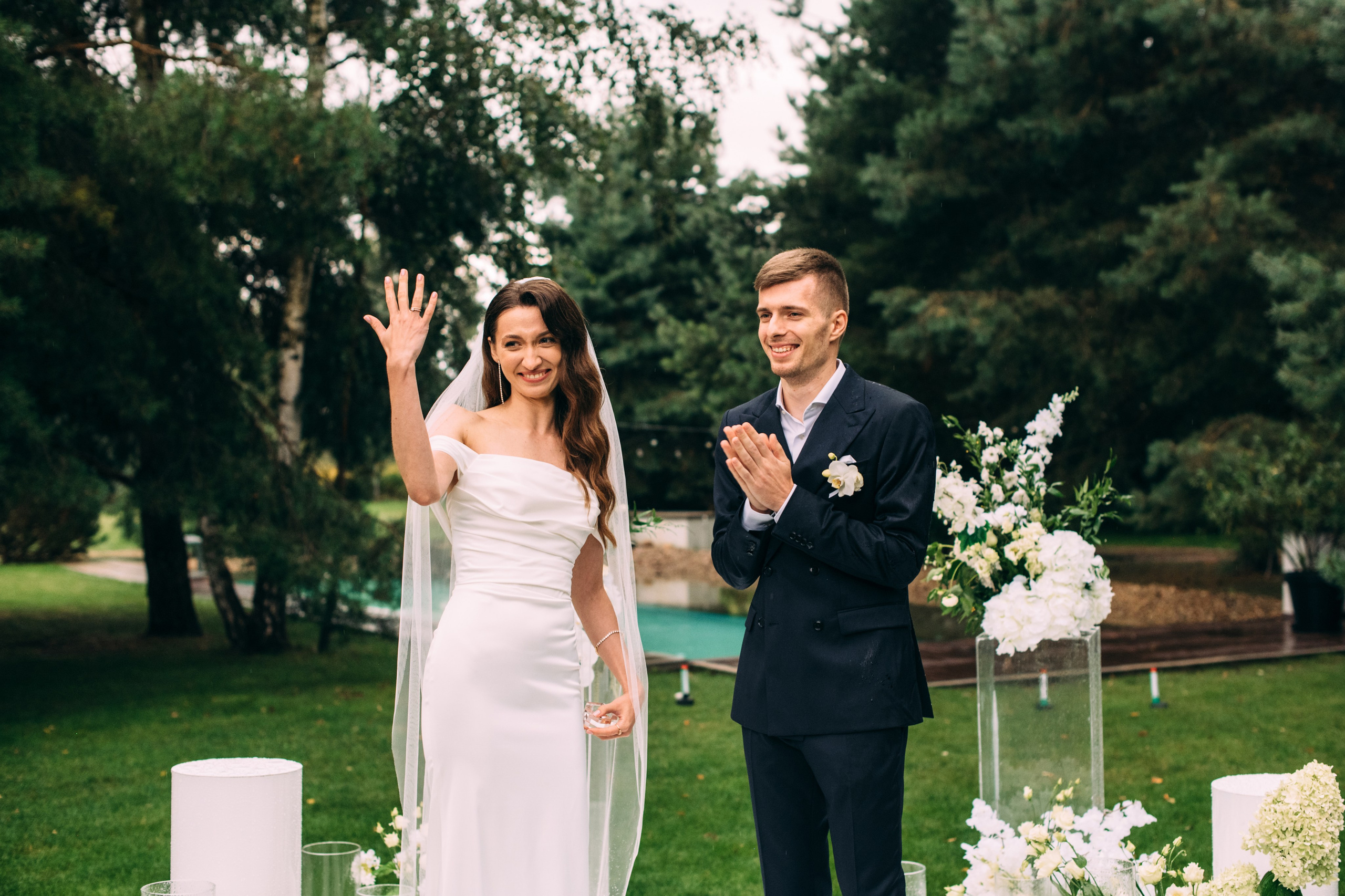 K&M. Rain, love and a lot of happiness. Wedding family photographer Alicante Benidorm Valencia Costa Blanca