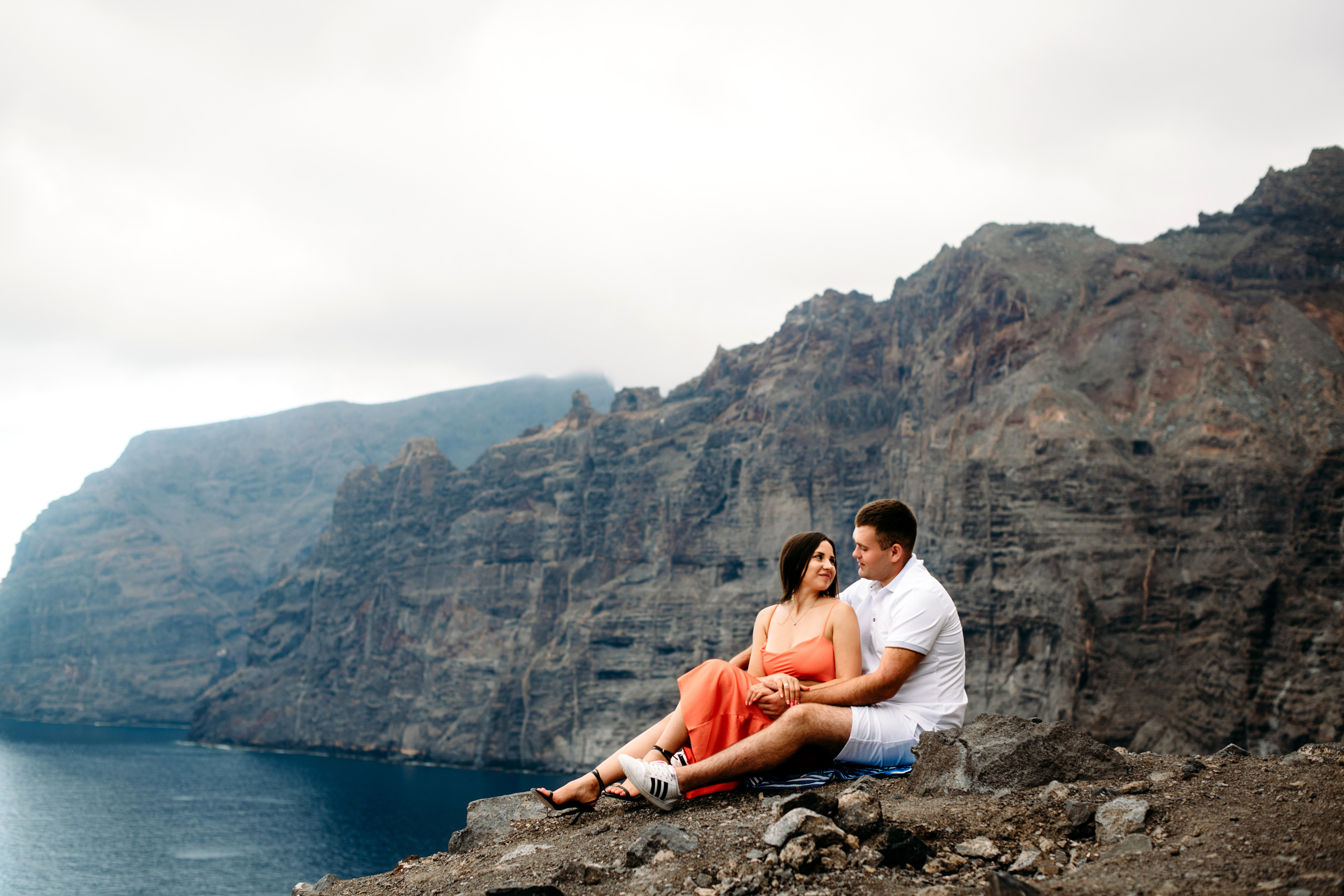 A&A. Puerto de Santiago. Wedding family photographer Alicante Benidorm Valencia Costa Blanca