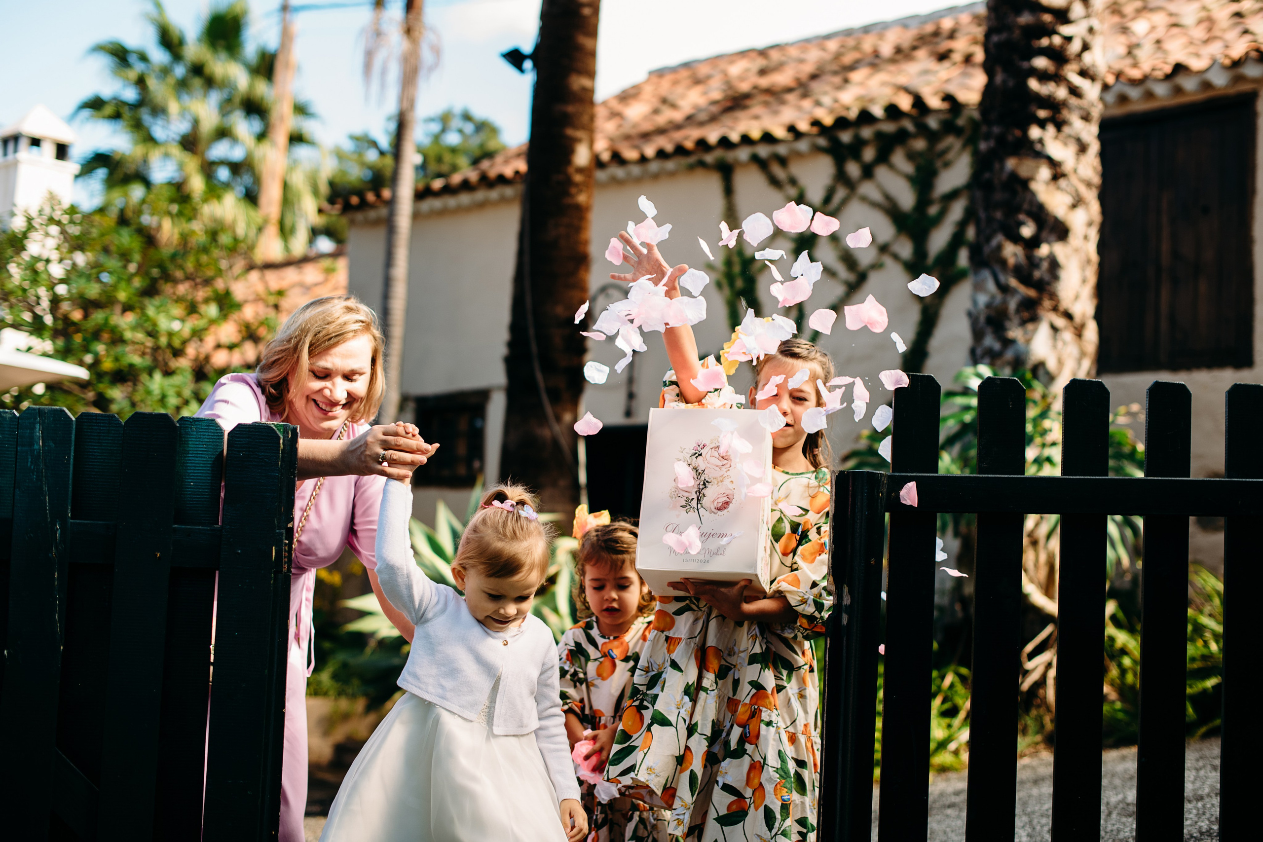 M&M. Tenerife wedding. Wedding family photographer Alicante Benidorm Valencia Costa Blanca