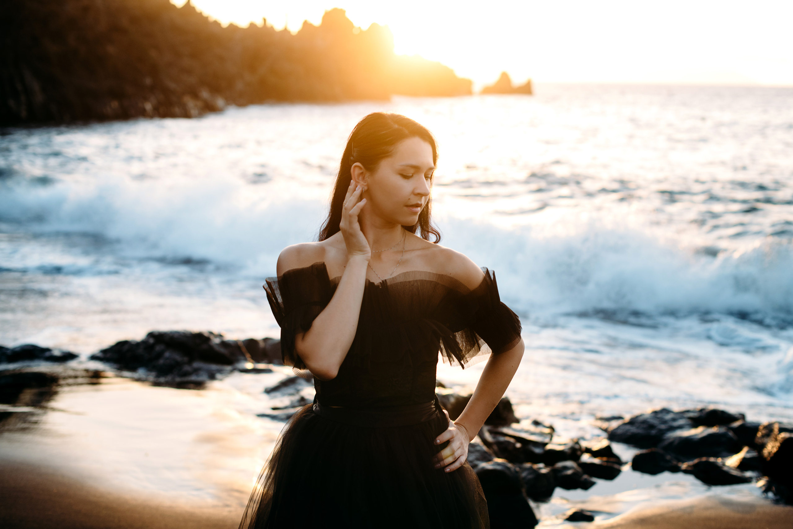 Anastasia. Black black mood. Wedding family photographer Alicante Benidorm Valencia Costa Blanca