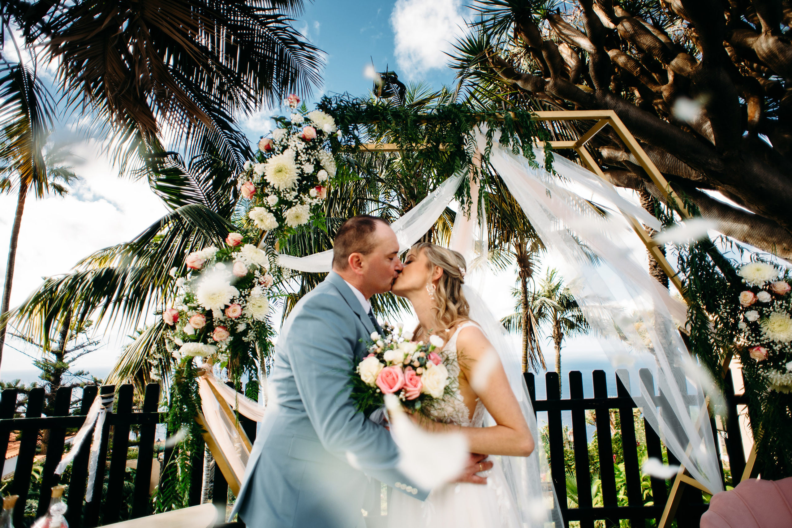 M&M. Tenerife wedding. Wedding family photographer Alicante Benidorm Valencia Costa Blanca