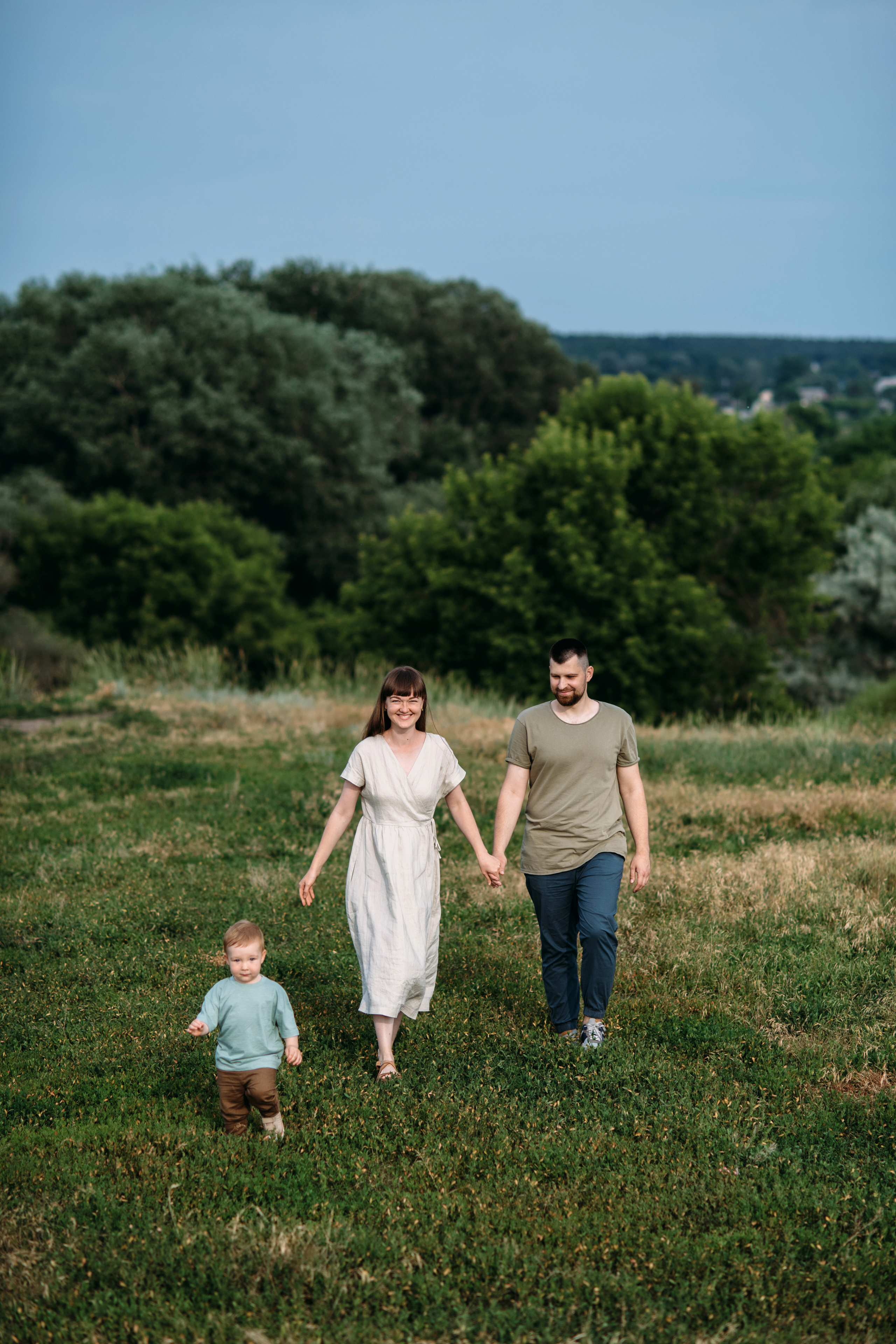 V+T+T. Summer picnic. Wedding family photographer Alicante Benidorm Valencia Costa Blanca