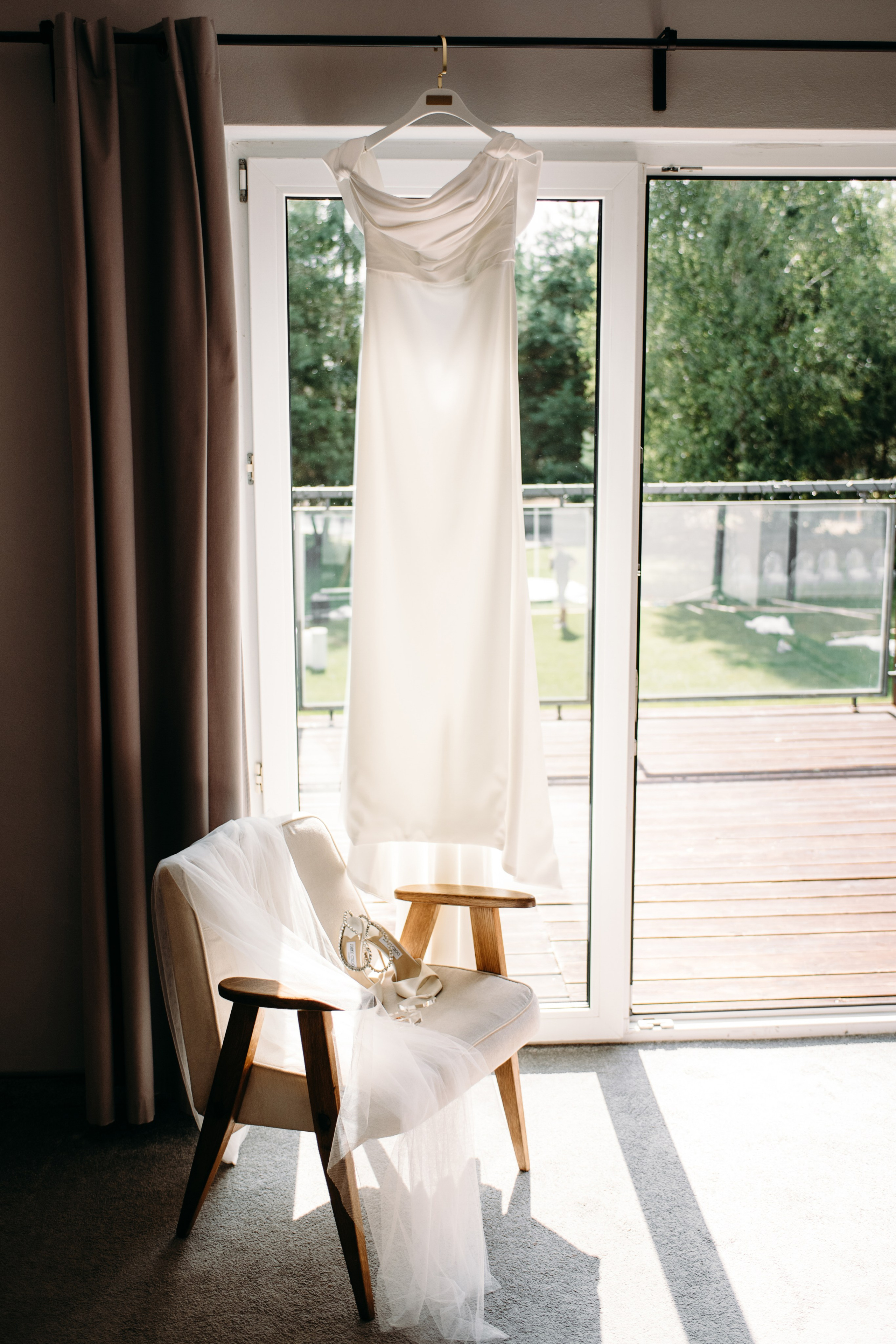 K&M. Rain, love and a lot of happiness. Wedding family photographer Alicante Benidorm Valencia Costa Blanca