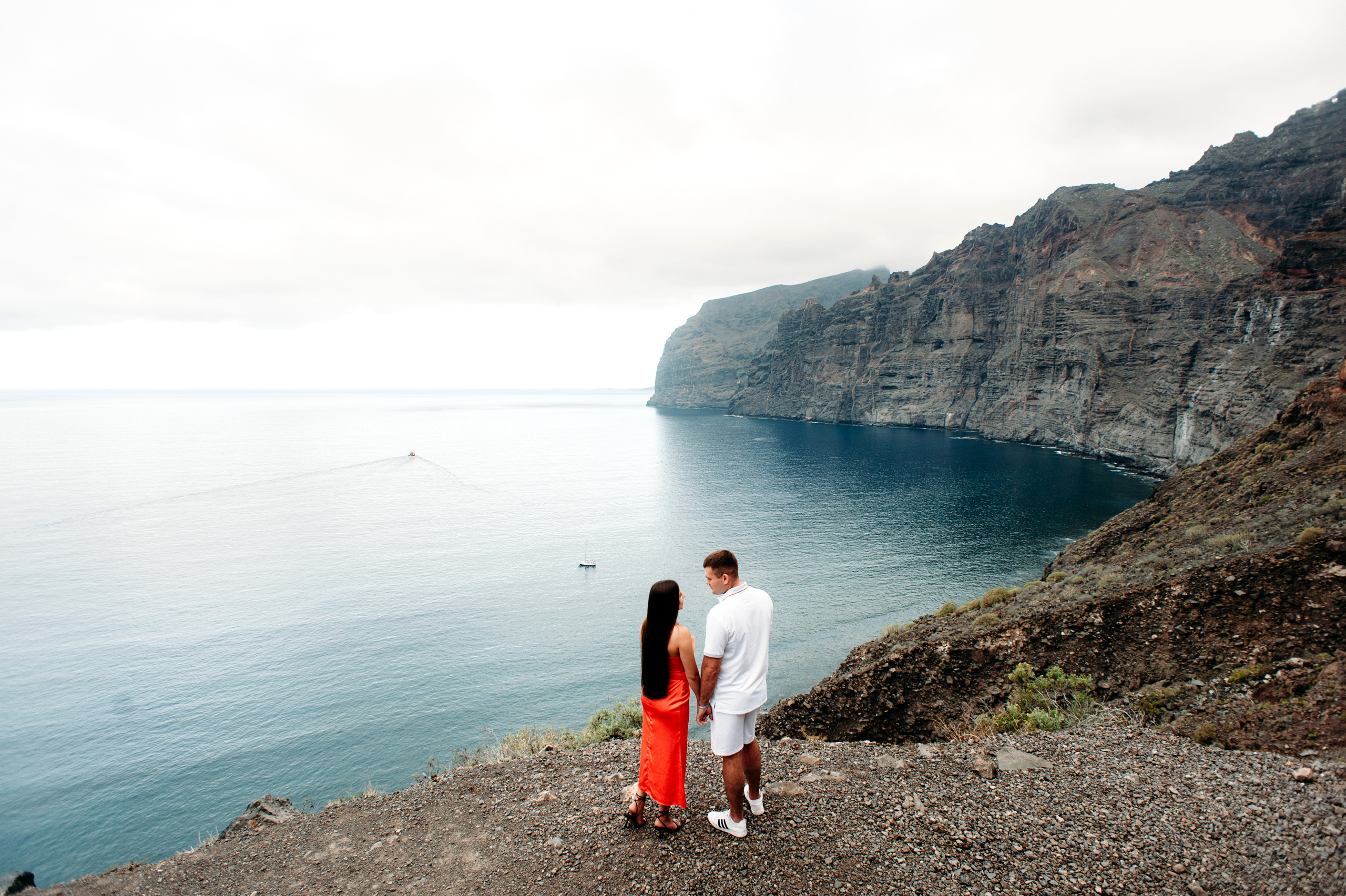 A&A. Puerto de Santiago. Wedding family photographer Alicante Benidorm Valencia Costa Blanca