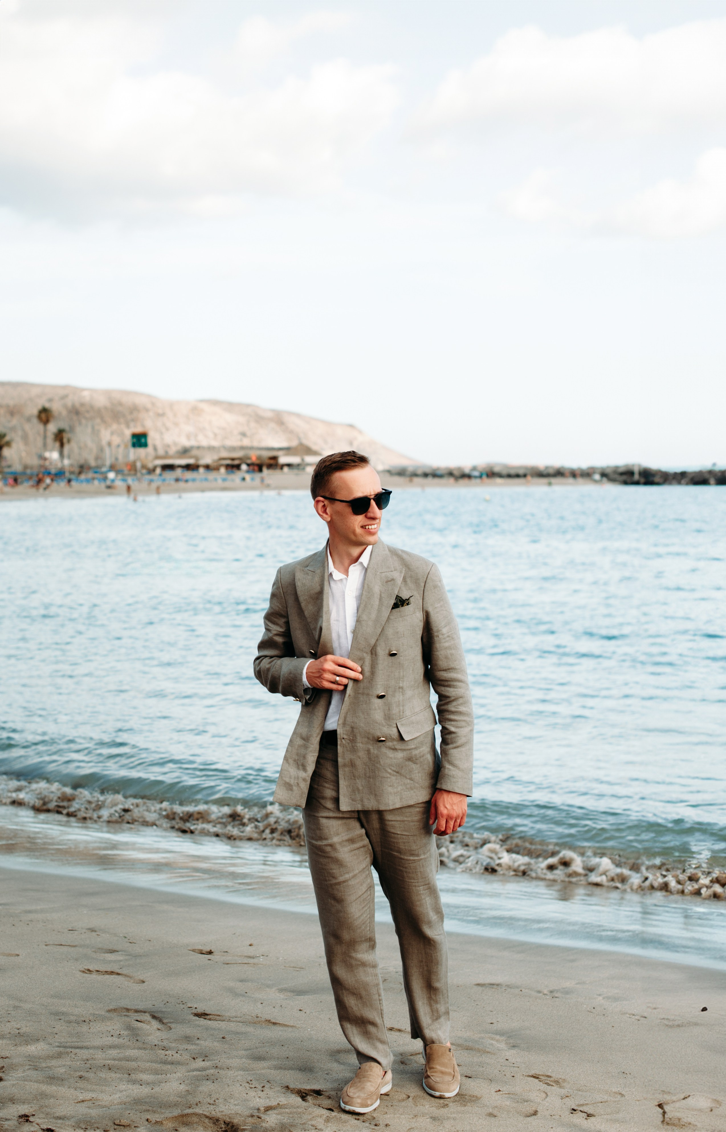 M+Y. Intimate Tenerife wedding. Wedding family photographer Alicante Benidorm Valencia Costa Blanca