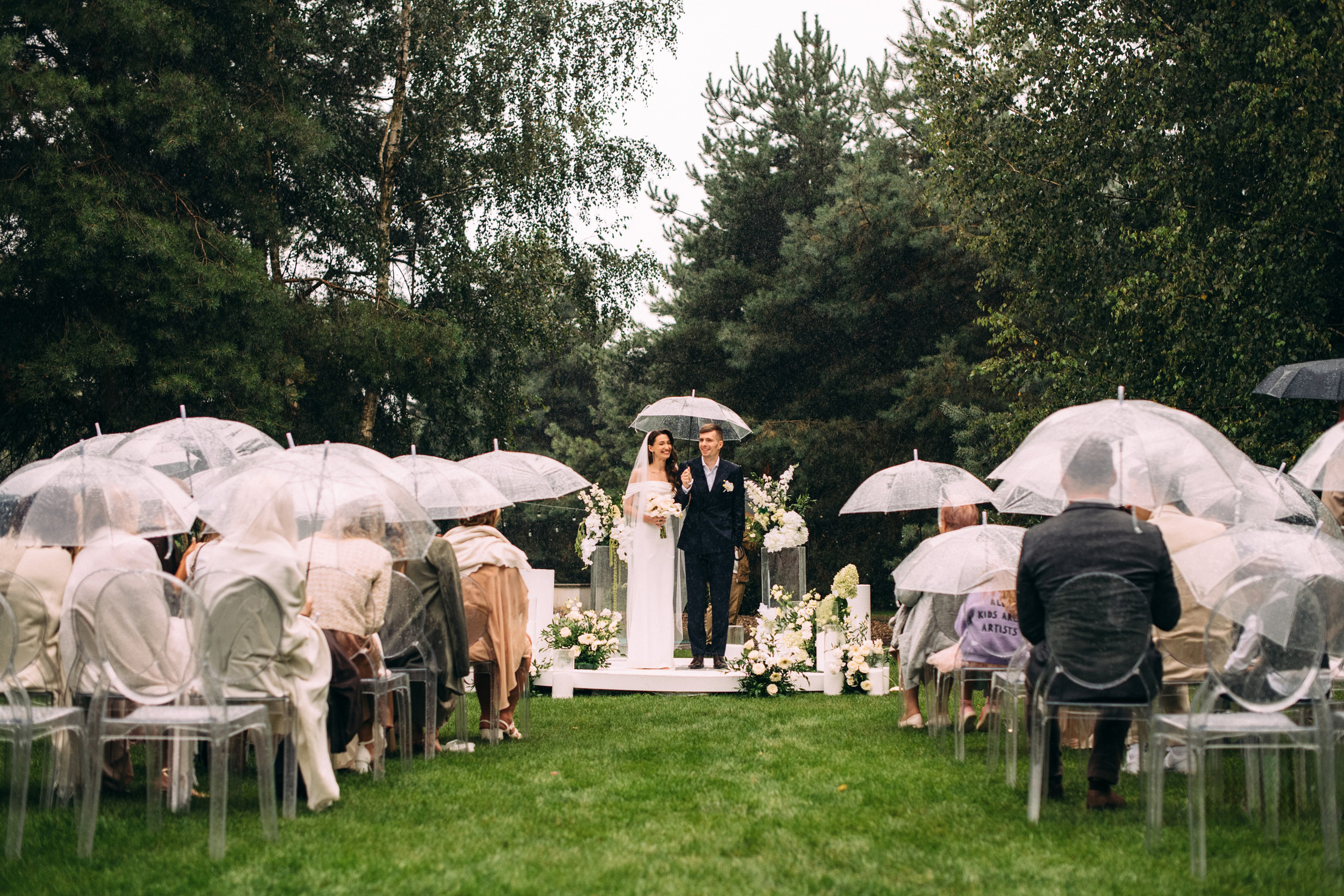 K&M. Rain, love and a lot of happiness. Wedding family photographer Alicante Benidorm Valencia Costa Blanca