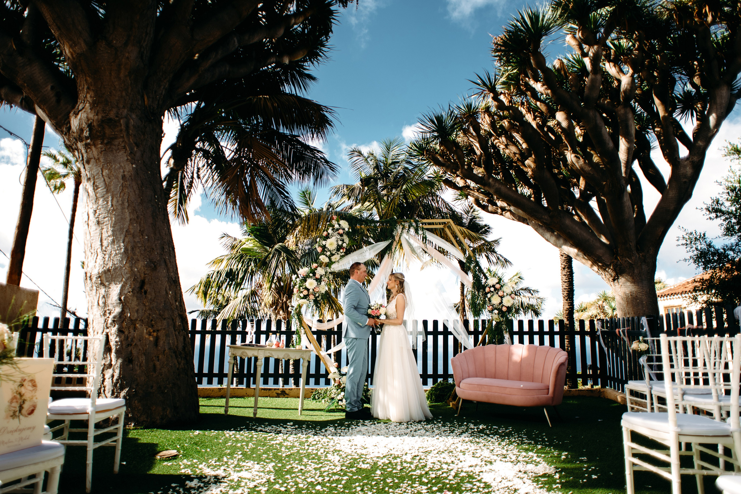 M&M. Tenerife wedding. Wedding family photographer Alicante Benidorm Valencia Costa Blanca