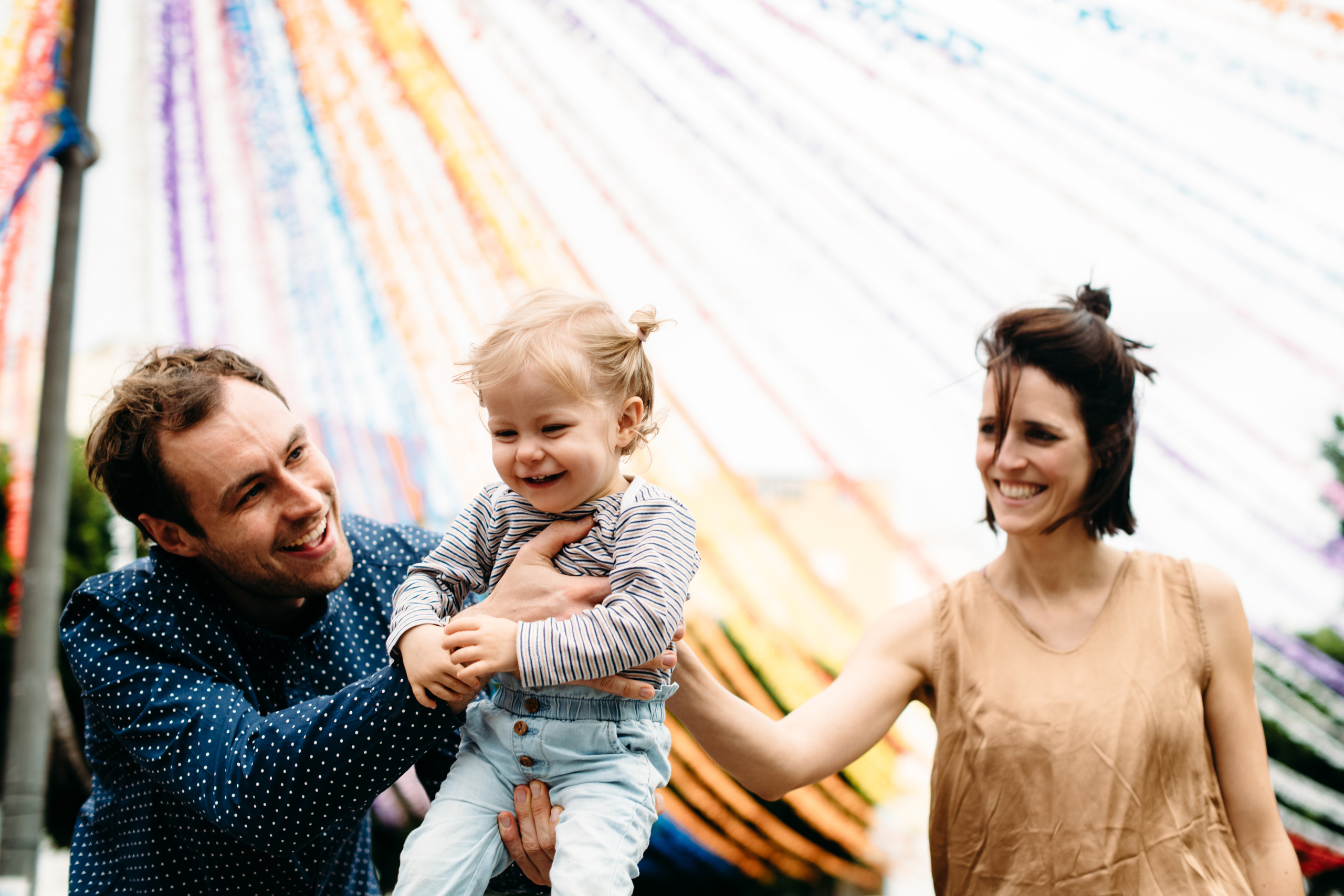Happiness. Alcala + Playa la Arena. Fotografo de boda, familia Alicante Benidorm Valencia Costa Blanca