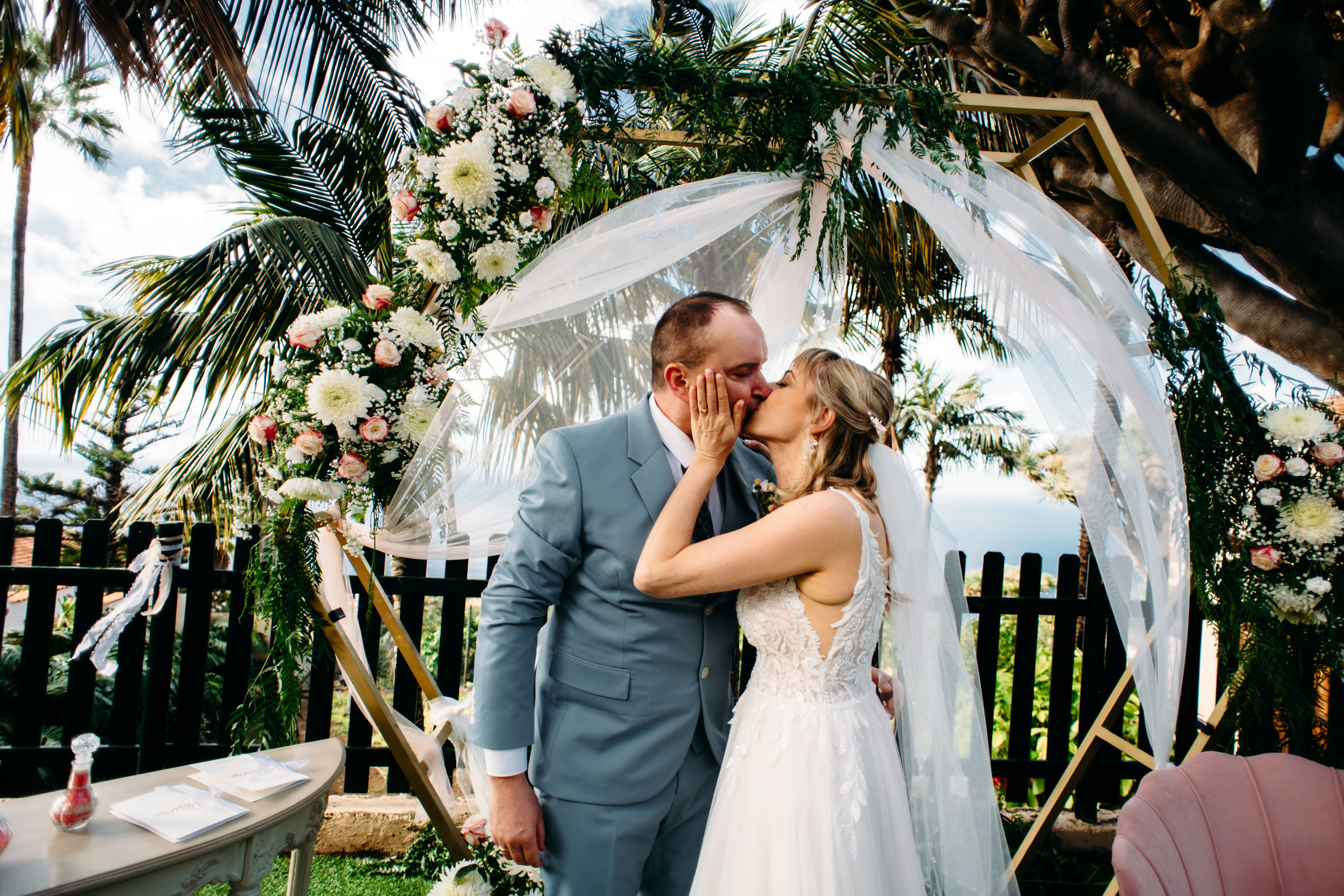 M&M. Tenerife wedding. Wedding family photographer Alicante Benidorm Valencia Costa Blanca