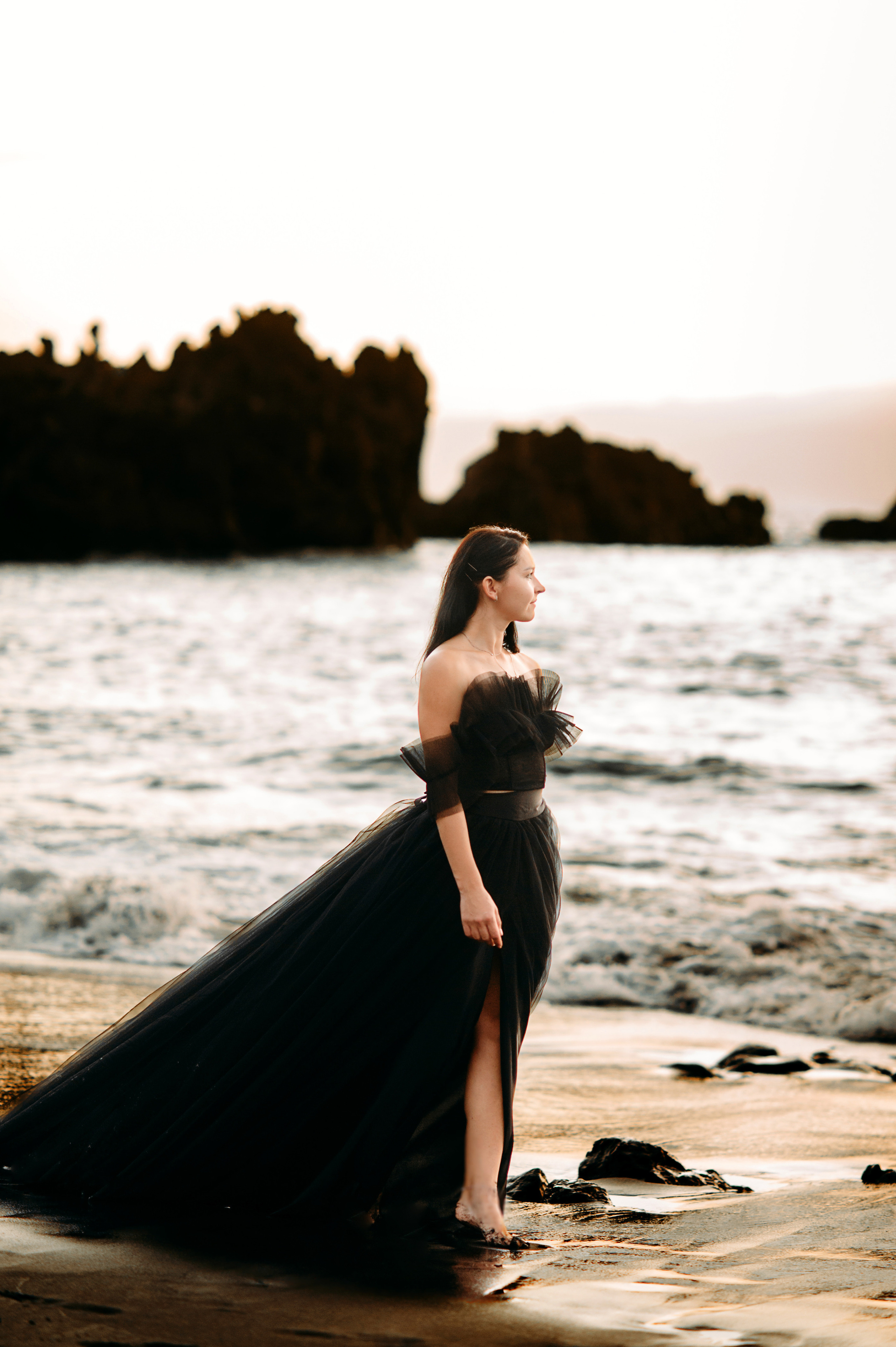 Anastasia. Black black mood. Wedding family photographer Alicante Benidorm Valencia Costa Blanca