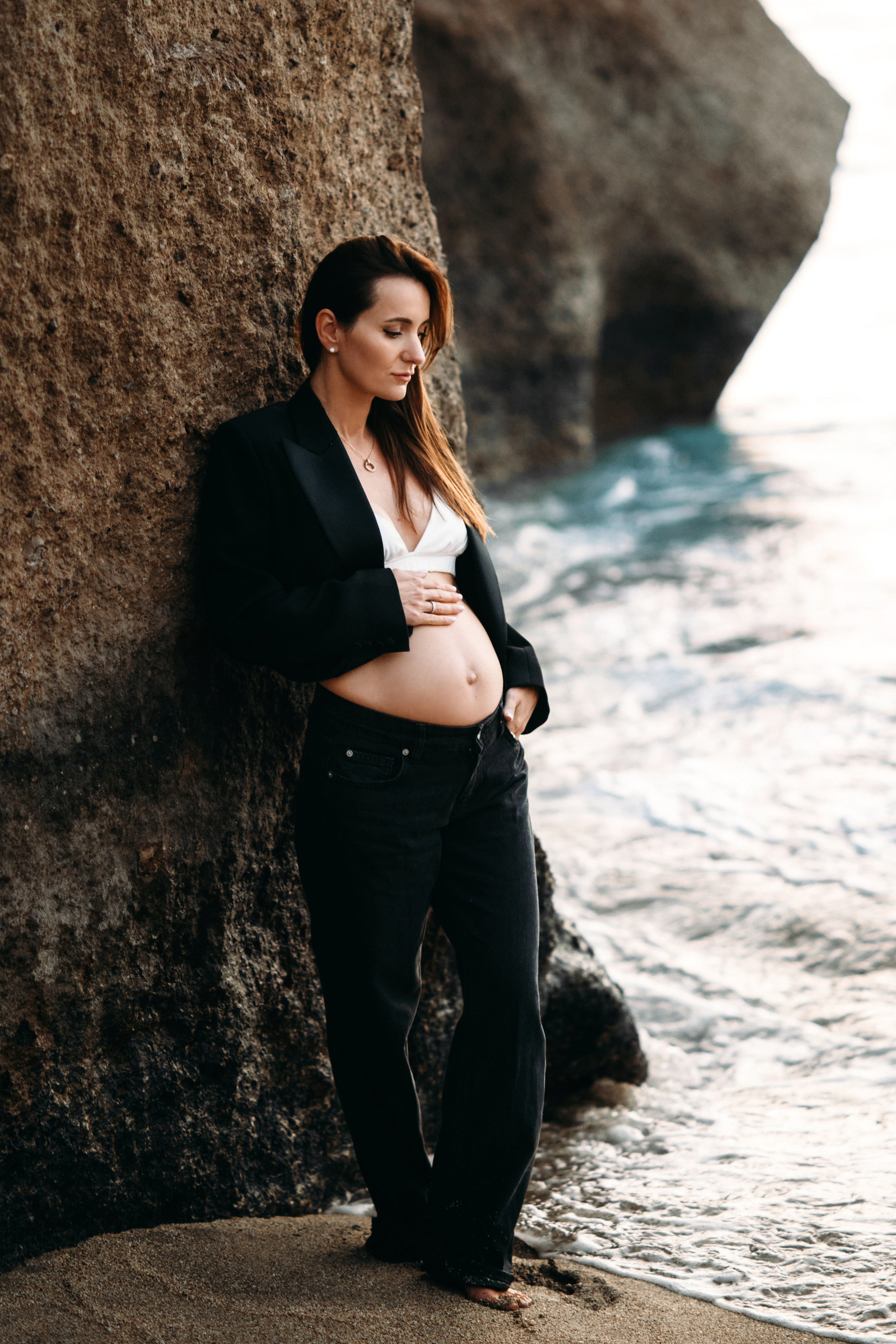 J. Black or white?. Wedding family photographer Alicante Benidorm Valencia Costa Blanca