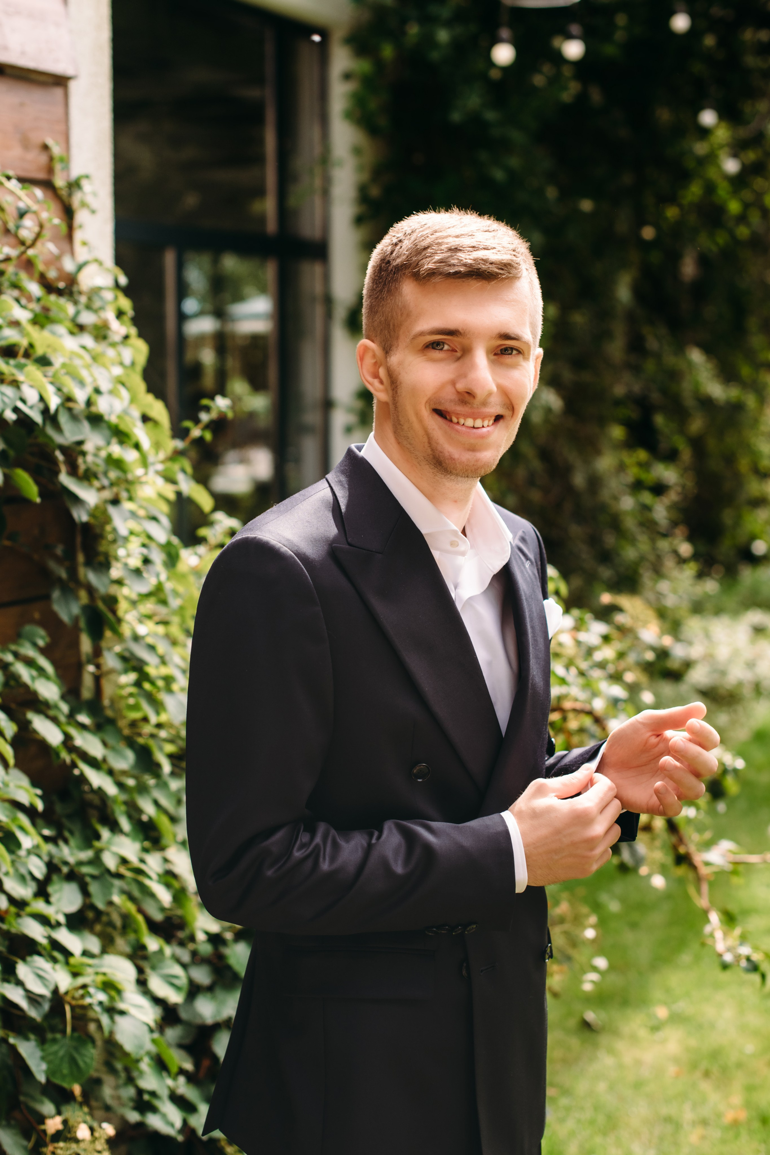 K&M. Rain, love and a lot of happiness. Wedding family photographer Alicante Benidorm Valencia Costa Blanca