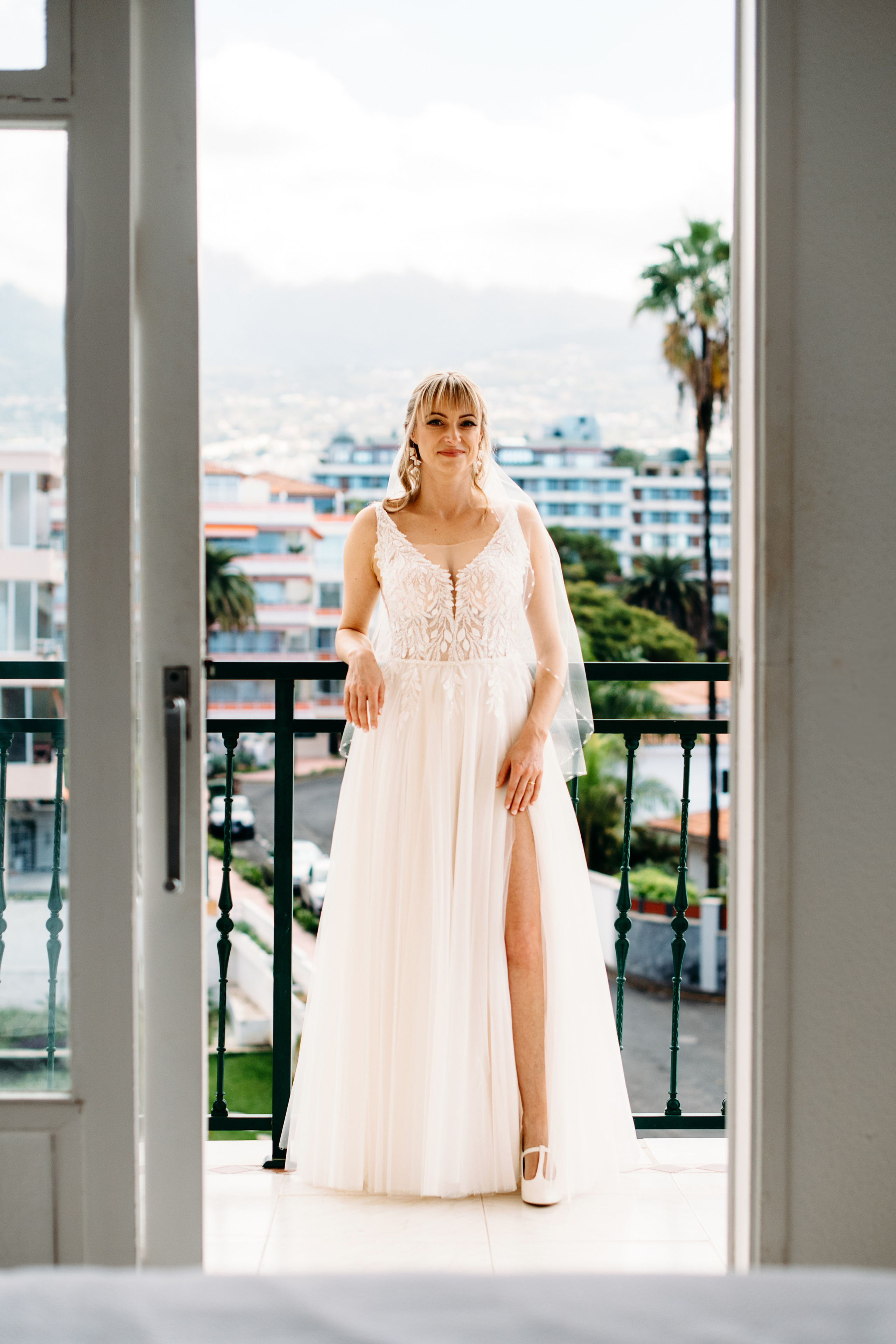 M&M. Tenerife wedding. Wedding family photographer Alicante Benidorm Valencia Costa Blanca