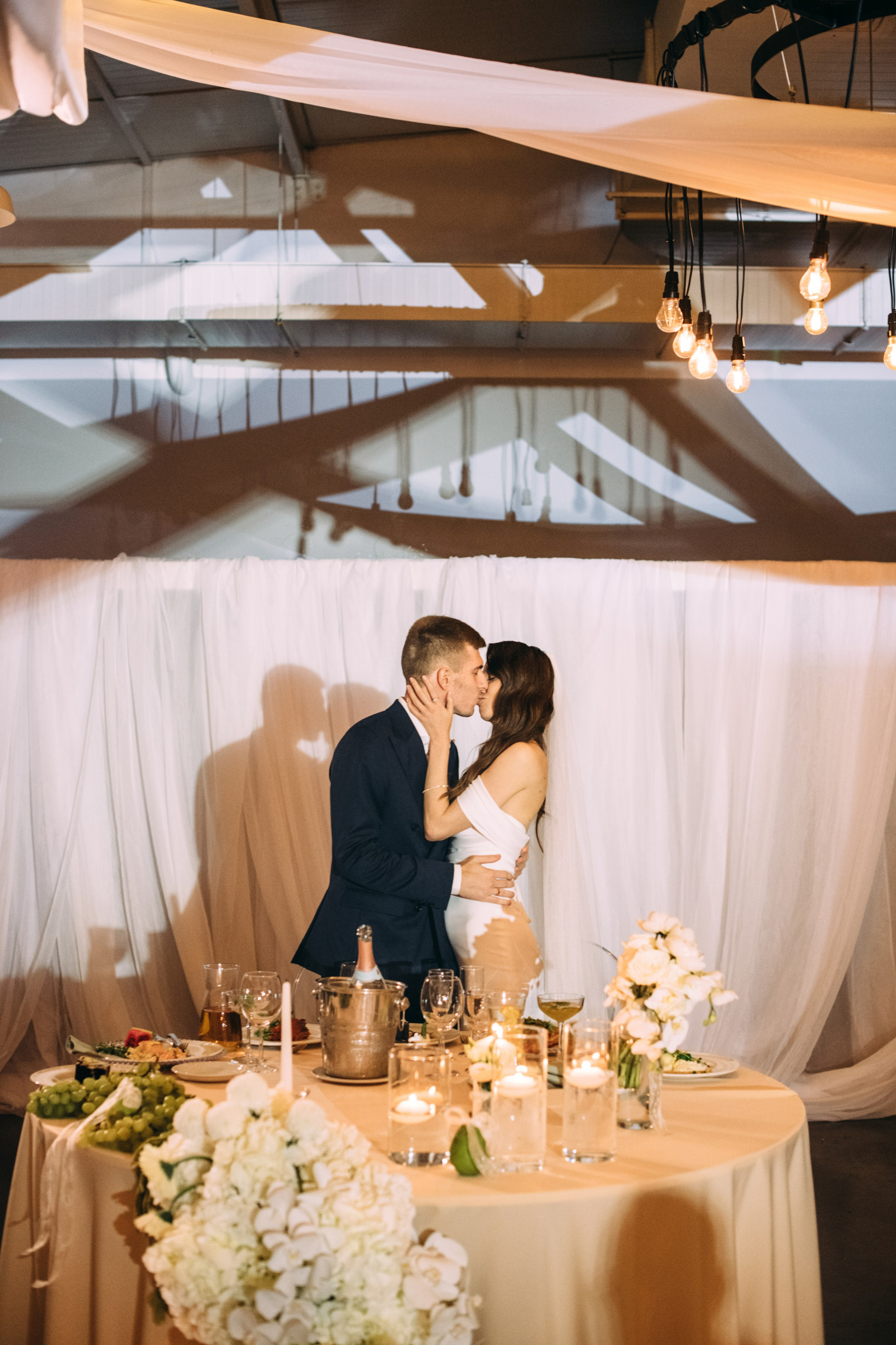 K&M. Rain, love and a lot of happiness. Wedding family photographer Alicante Benidorm Valencia Costa Blanca