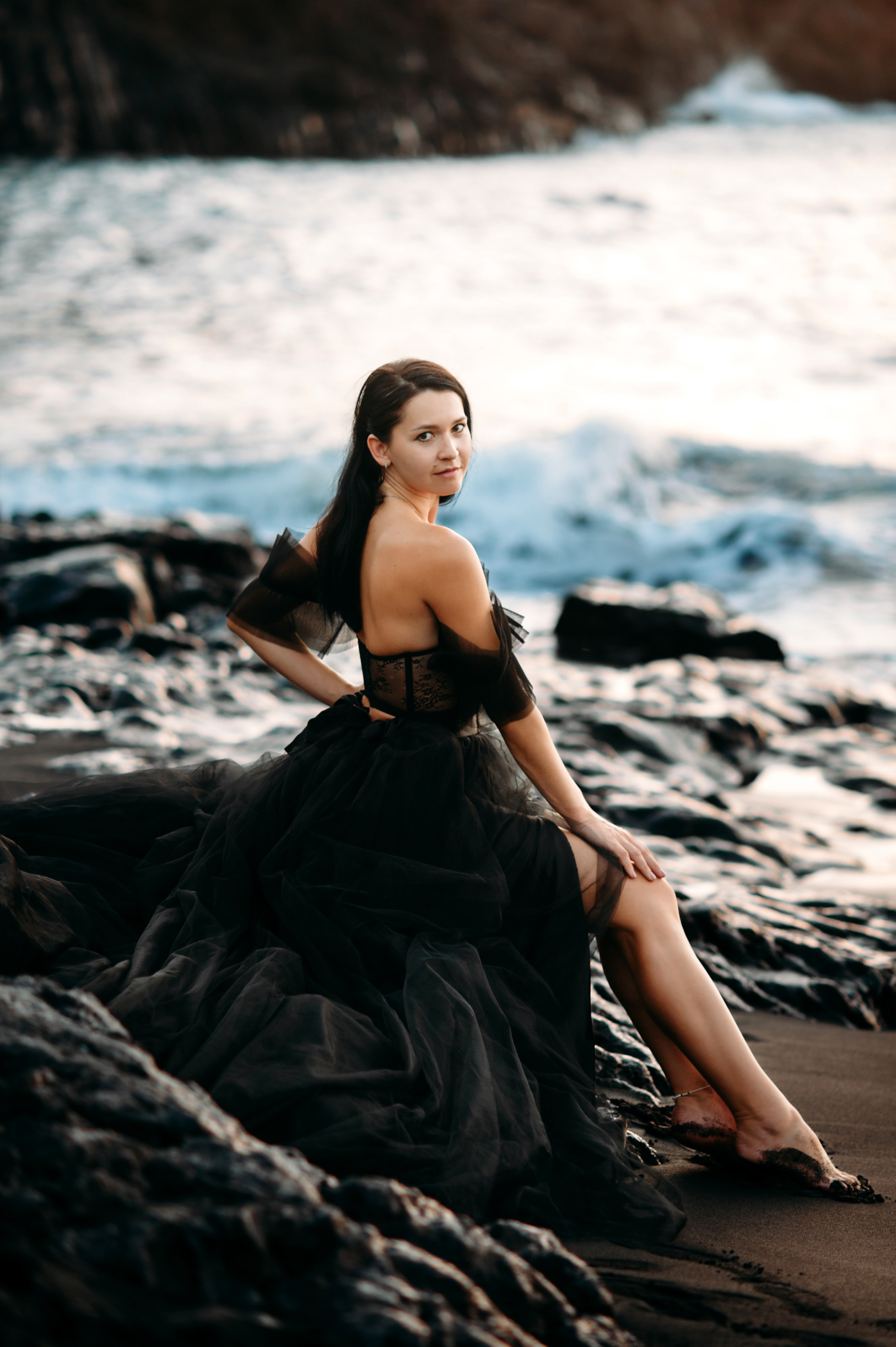 Anastasia. Black black mood. Wedding family photographer Alicante Benidorm Valencia Costa Blanca