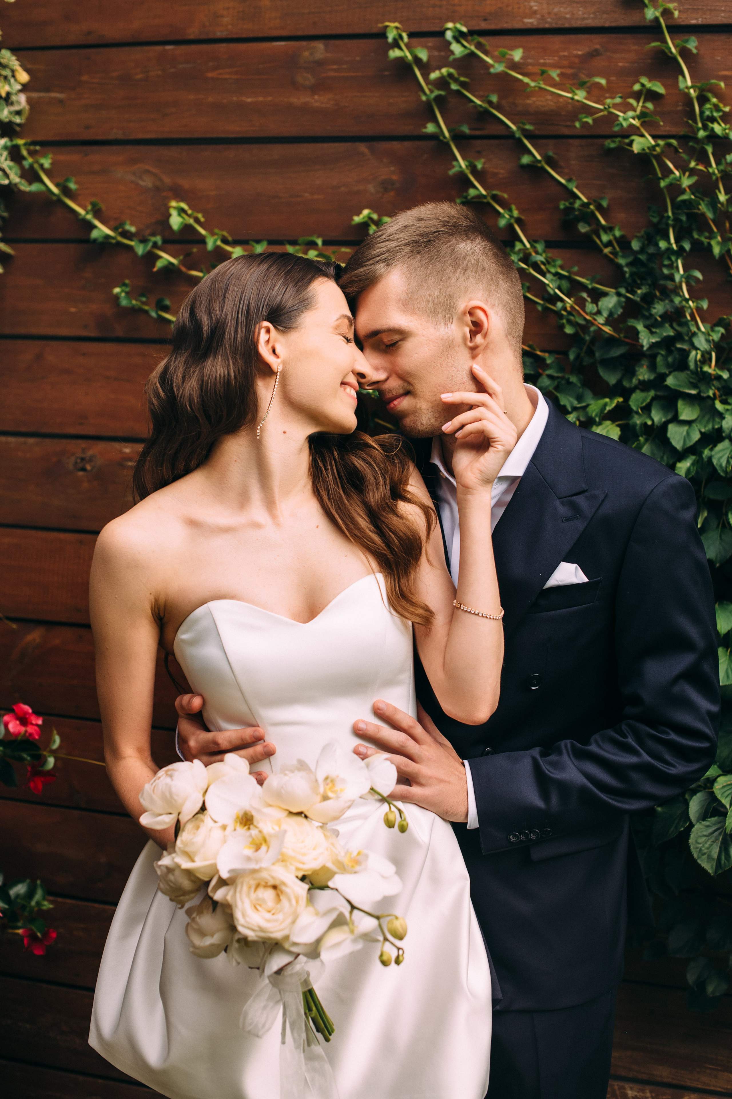 K&M. Rain, love and a lot of happiness. Wedding family photographer Alicante Benidorm Valencia Costa Blanca