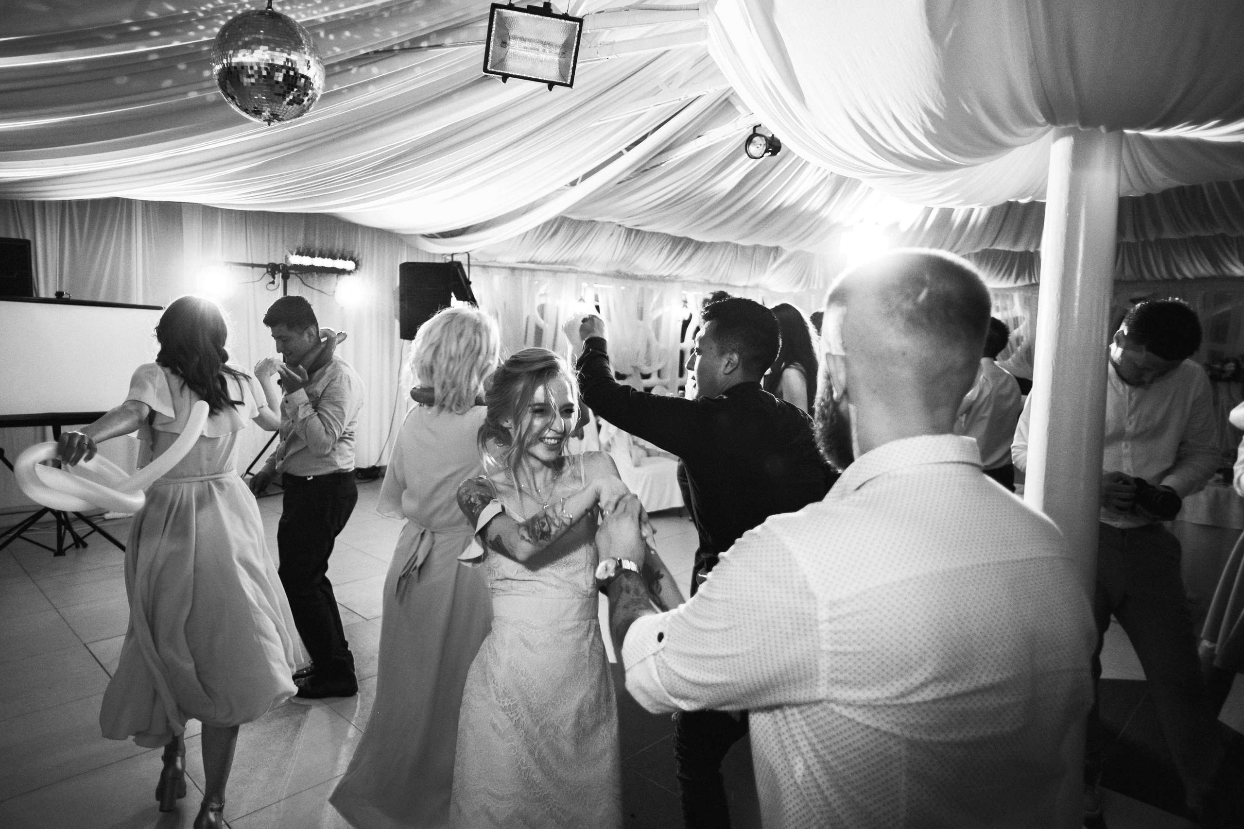 M+R. Hot LatinoAmerican wedding. Fotografo de boda, familia Alicante Benidorm Valencia Costa Blanca