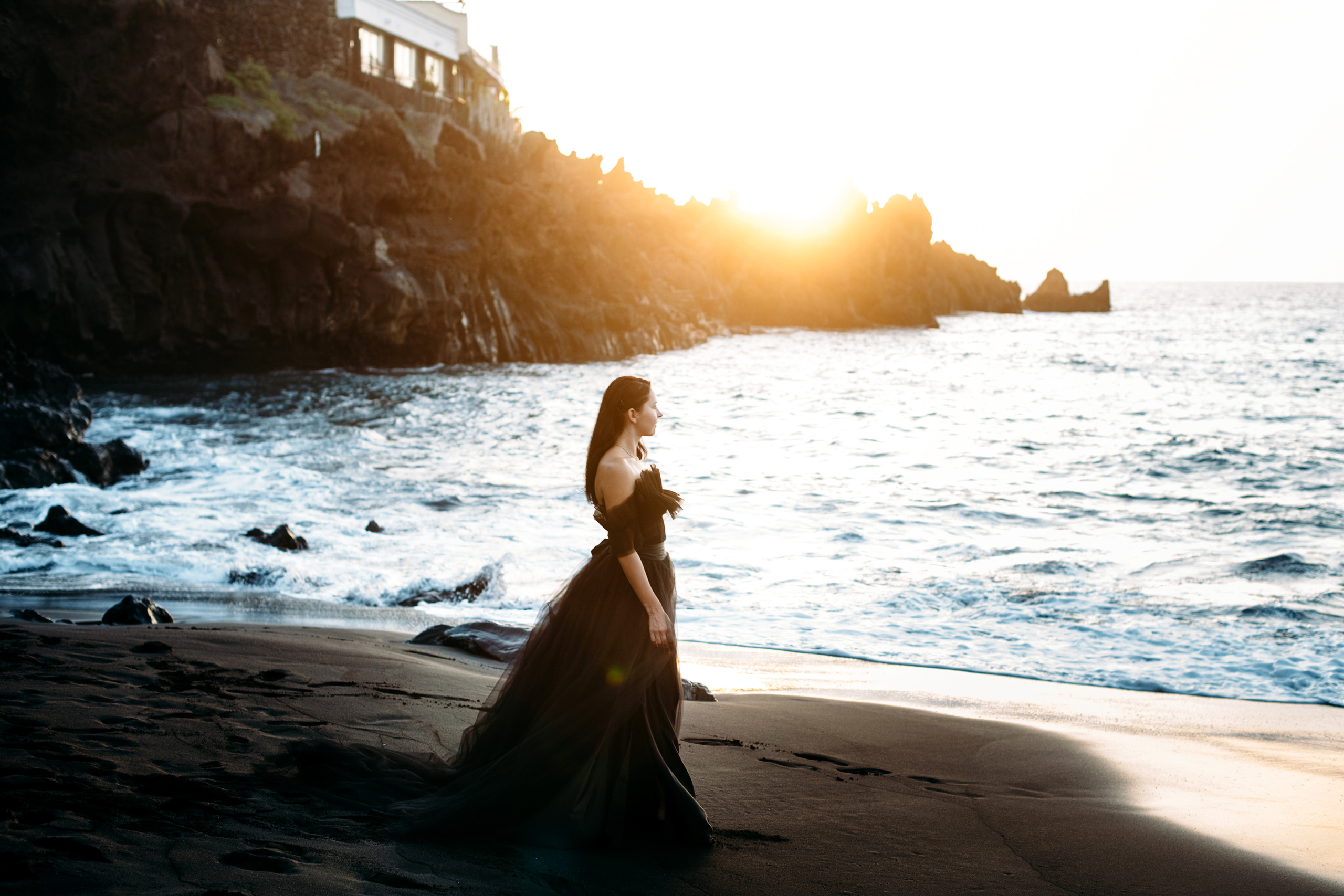 Anastasia. Black black mood. Wedding family photographer Alicante Benidorm Valencia Costa Blanca